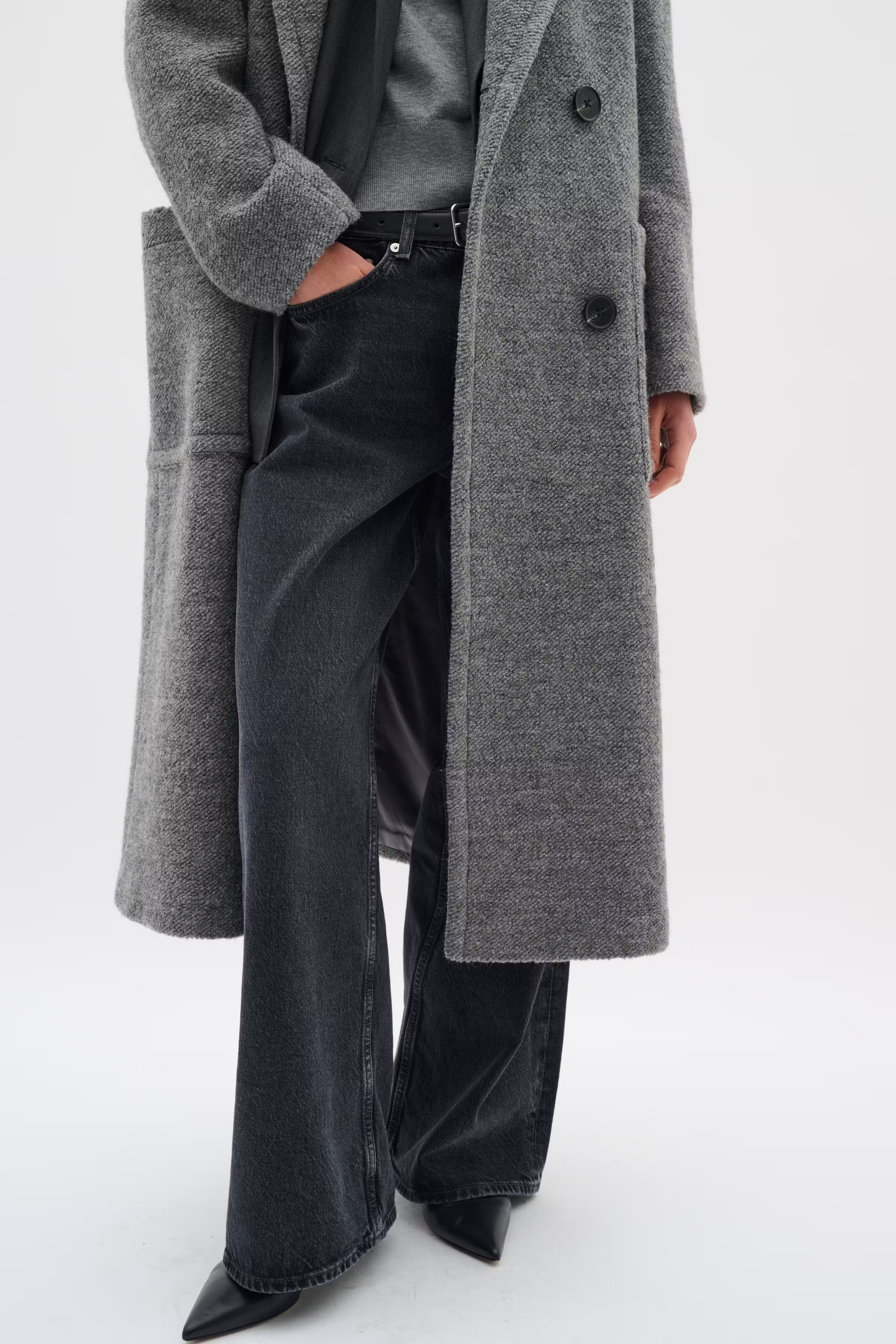 YumIW Mantel LOOKBOOK FRONT 30110615-1740161