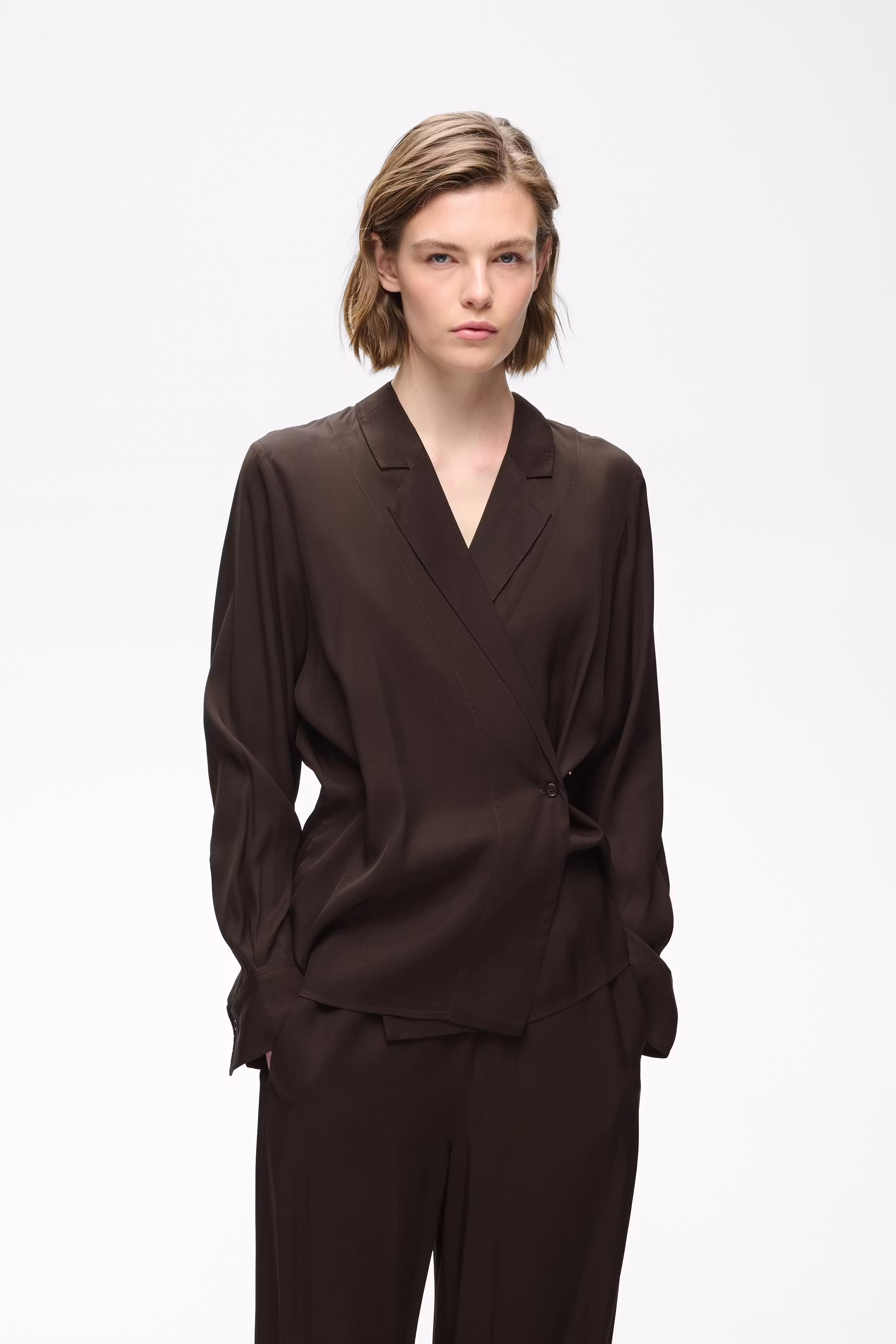 MERYLIW Bluse LOOKBOOK FRONT 30112842-191109