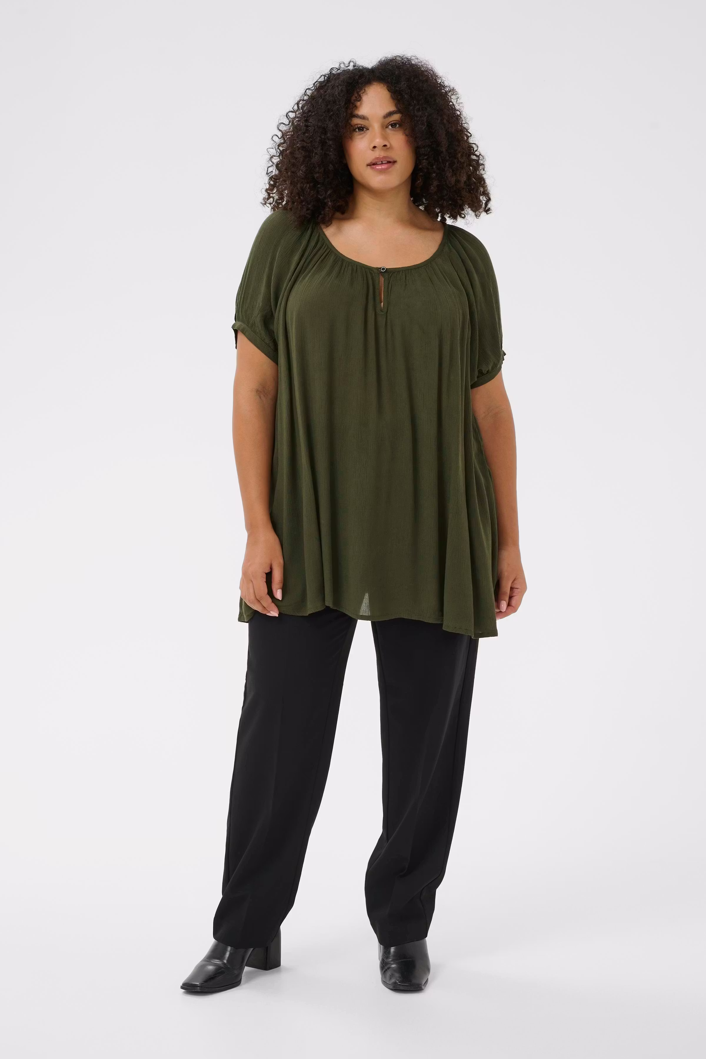 KCami Bluse LOOKBOOK FRONT 10580803-190414