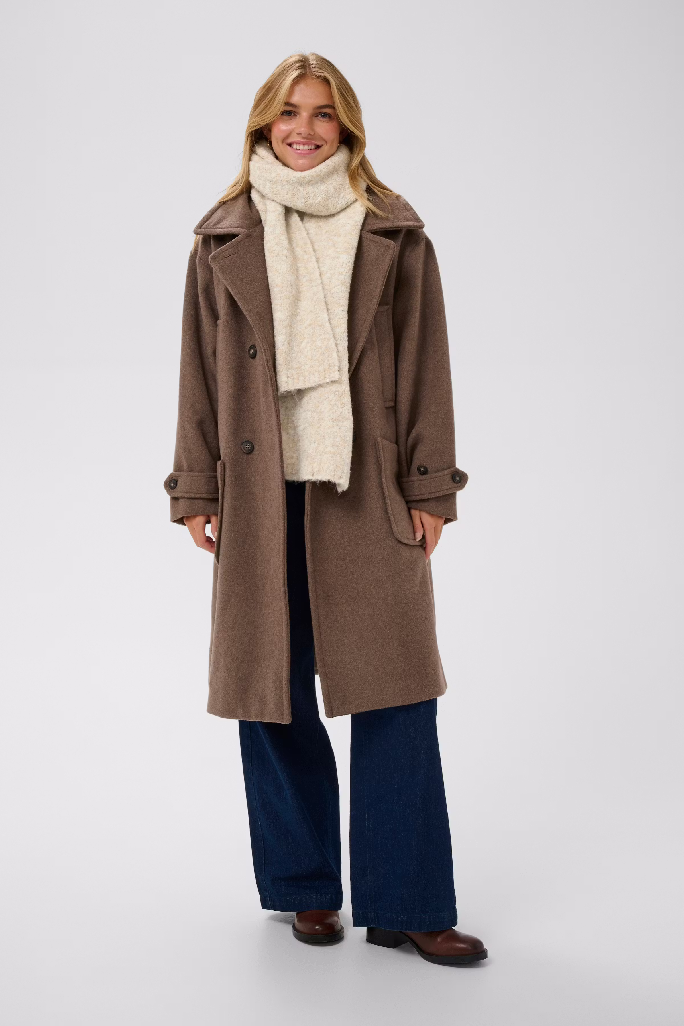 AgitaSZ Skjerf LOOKBOOK FRONT 30514175-130403