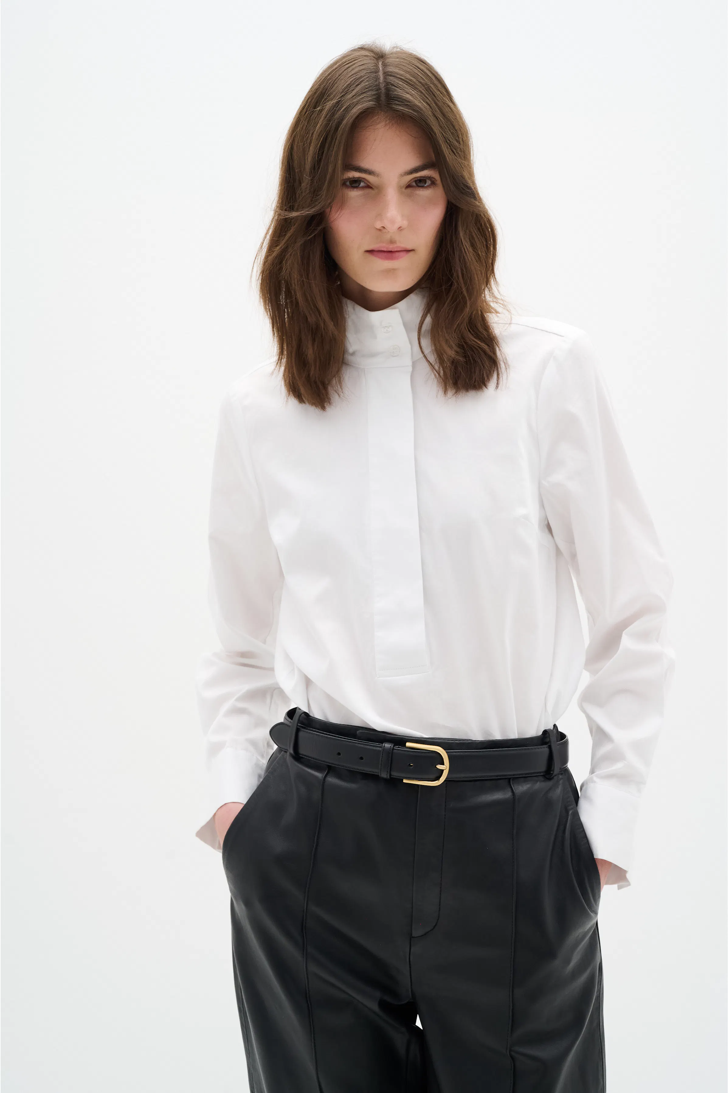 LucieIW Classic Silk Shirt in white smoke colour
