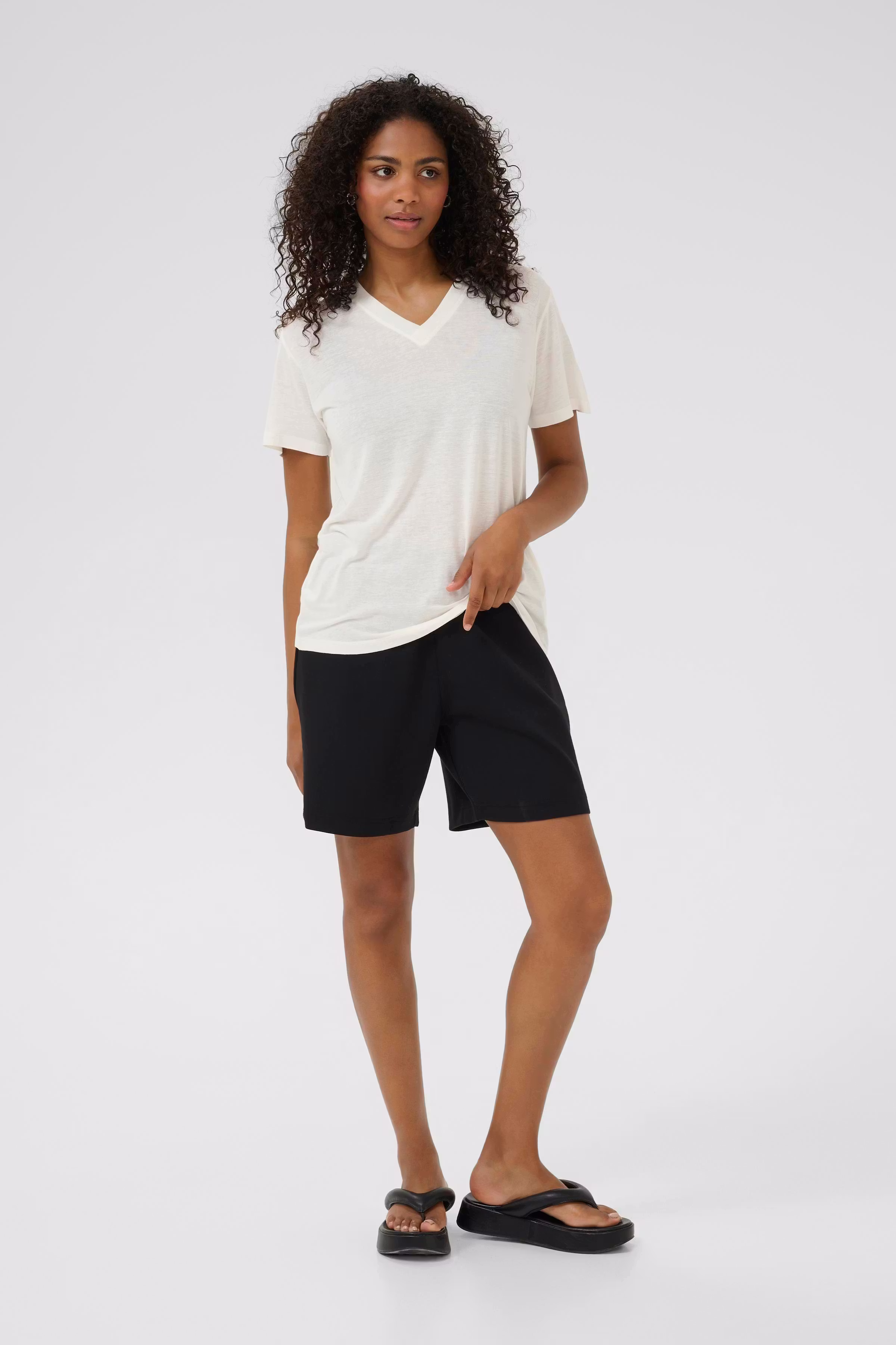 KAmaria T-shirt LOOKBOOK FRONT 10510066-110602