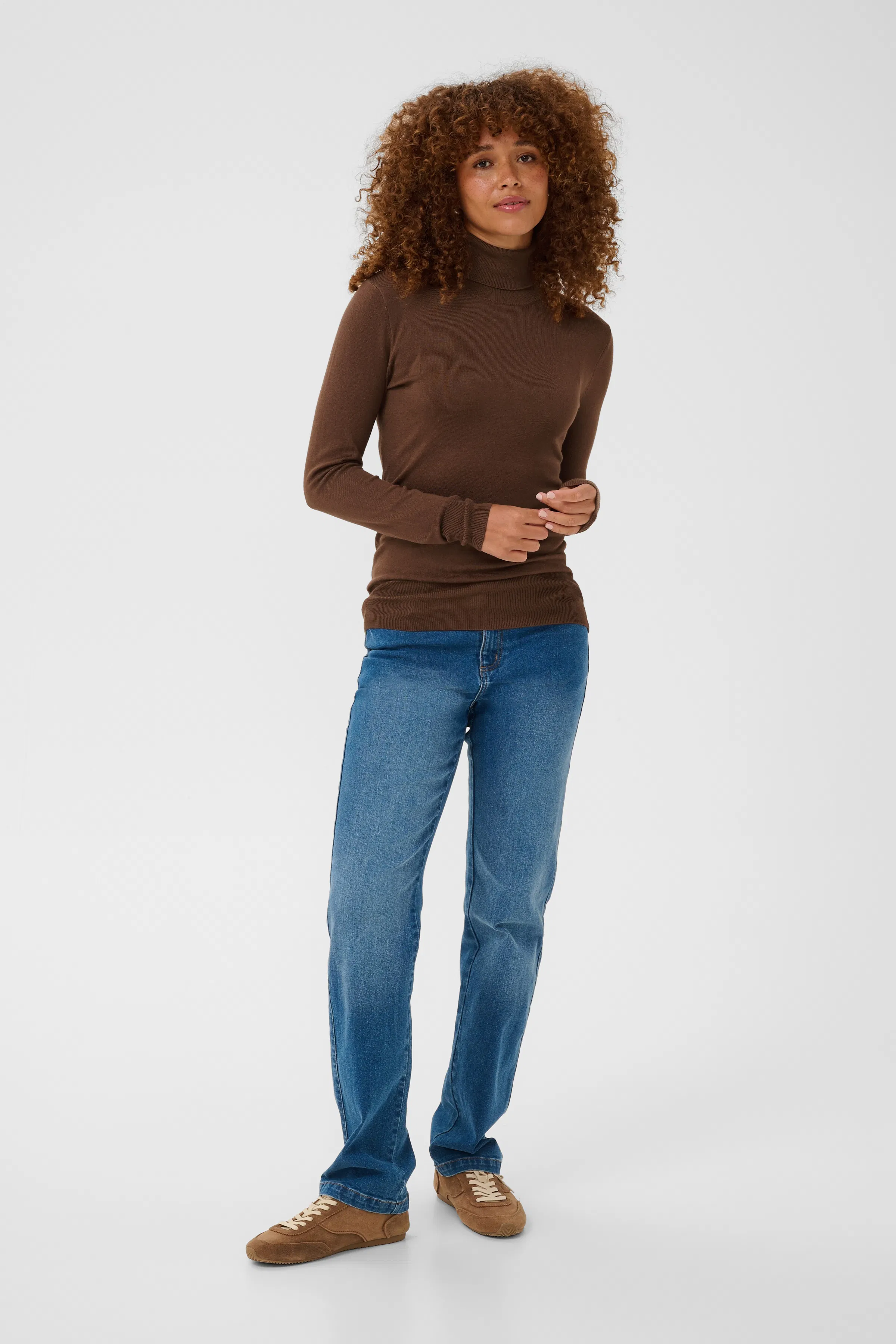 Astrid Pullover LOOKBOOK FRONT 500023-191116