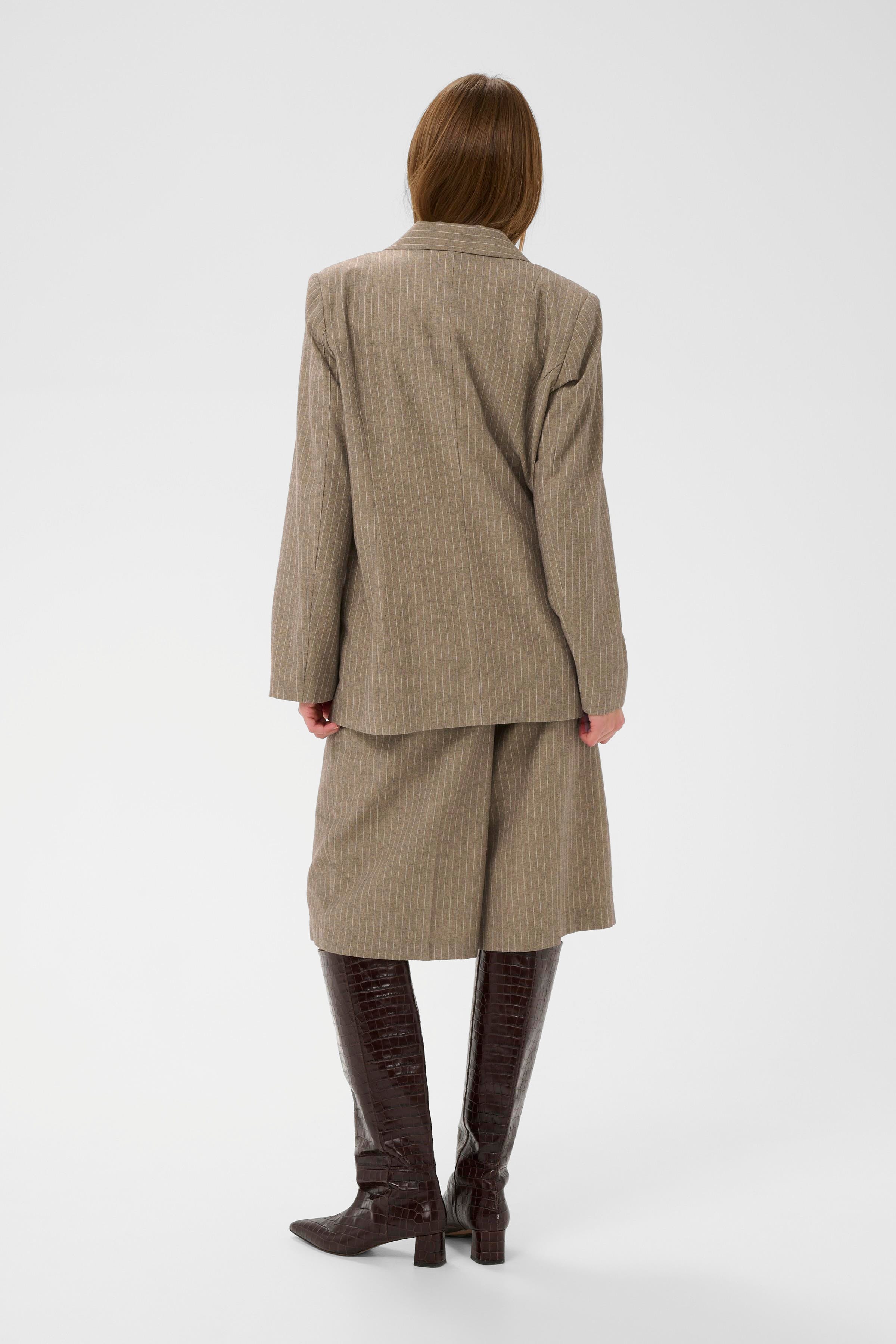 SLGinevra Shorts LOOKBOOK BACK 30409040-304684