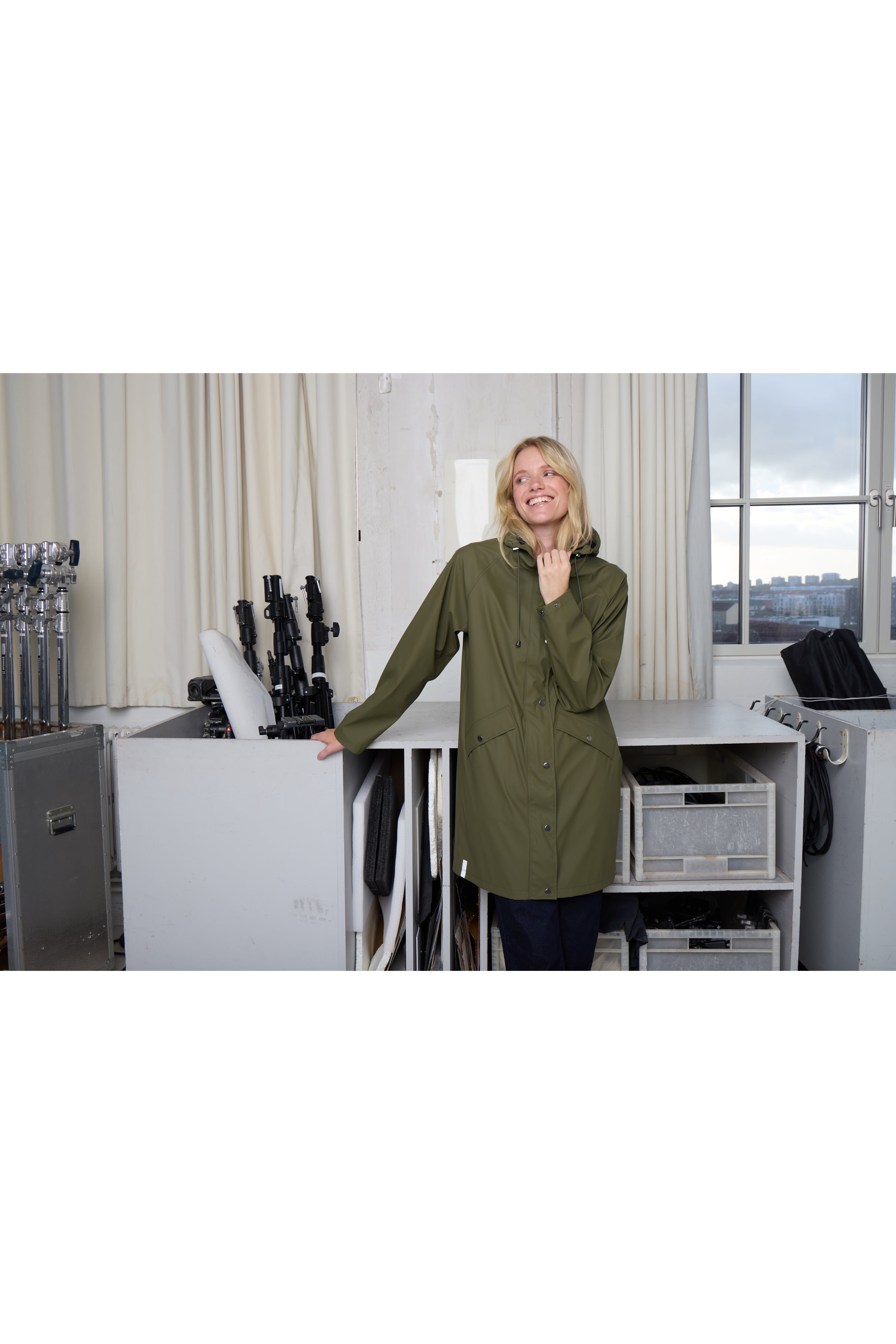 IHTAZI RAINCOAT LOCATION NONE 20102965-13024