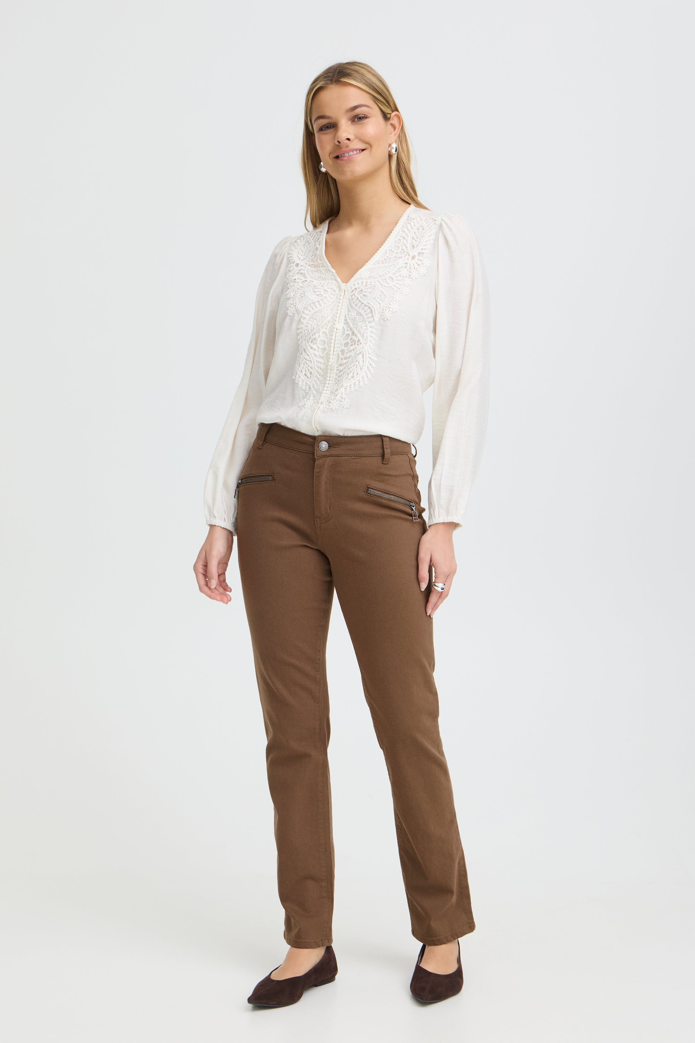 FRZENIA Hose LOOKBOOK FRONT 20617460-190916