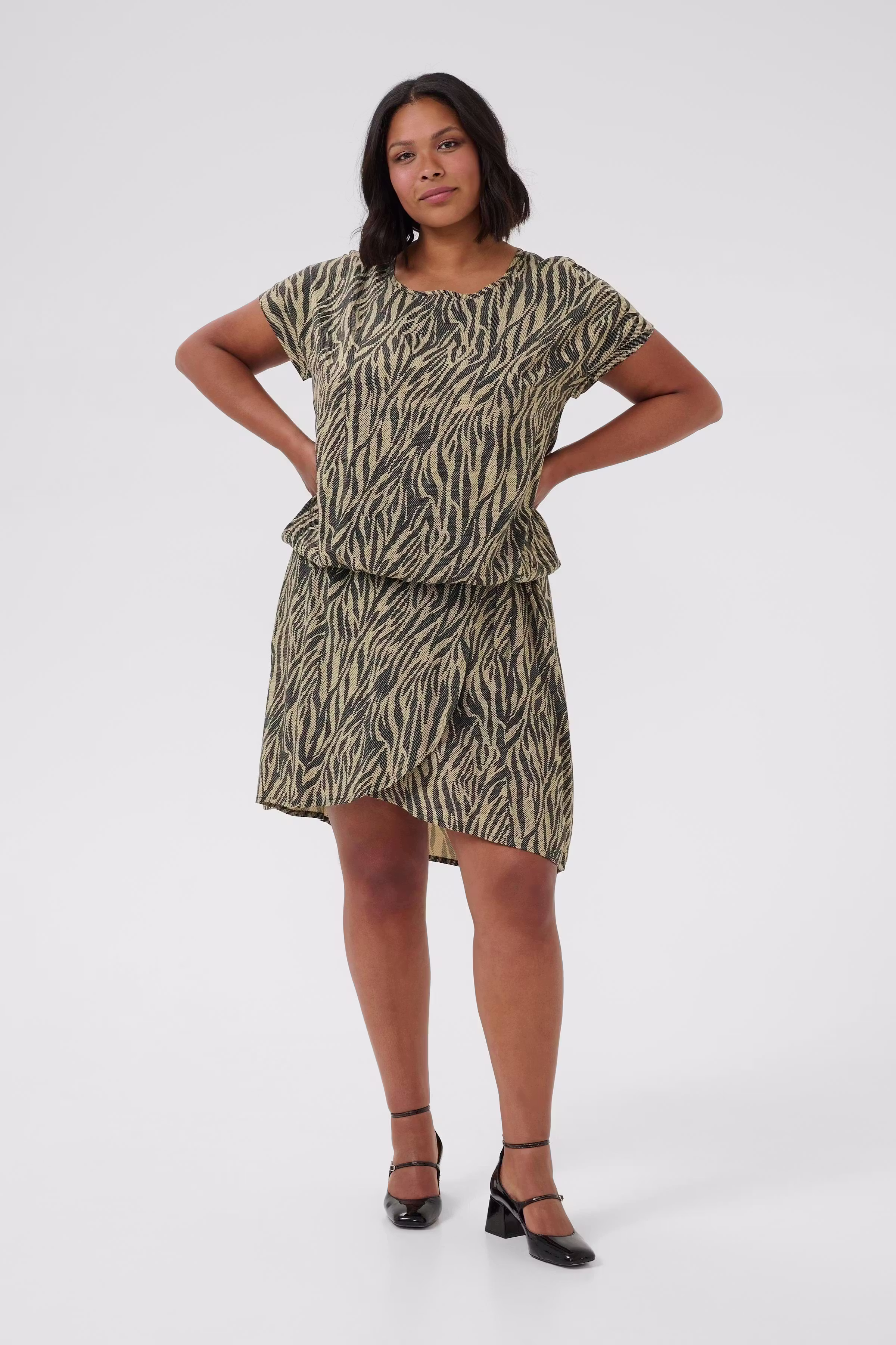 KCmaren Blouse LOOKBOOK FRONT 10583404-107719