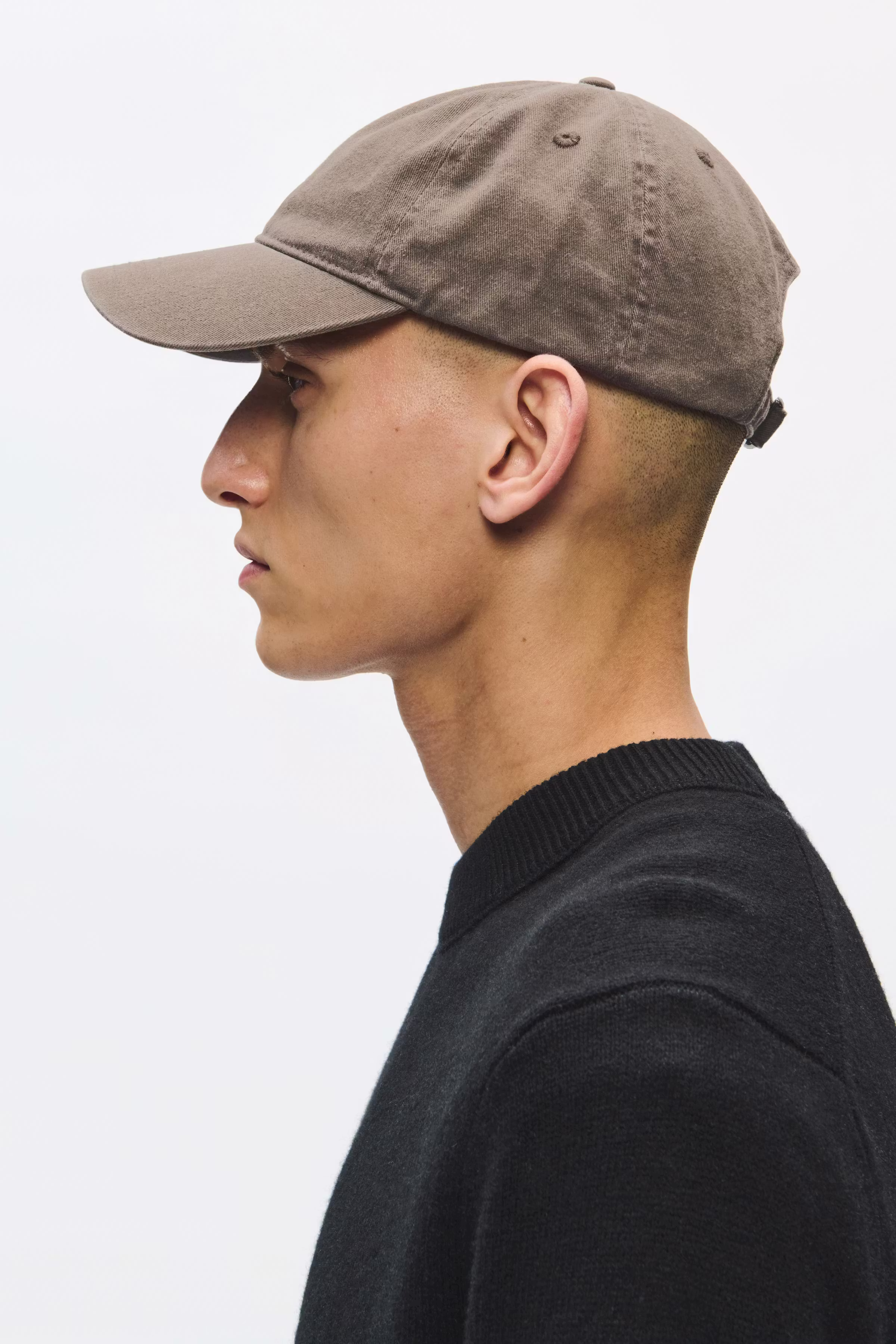 WWLow Caps LOOKBOOK DETAIL 30251367-180515