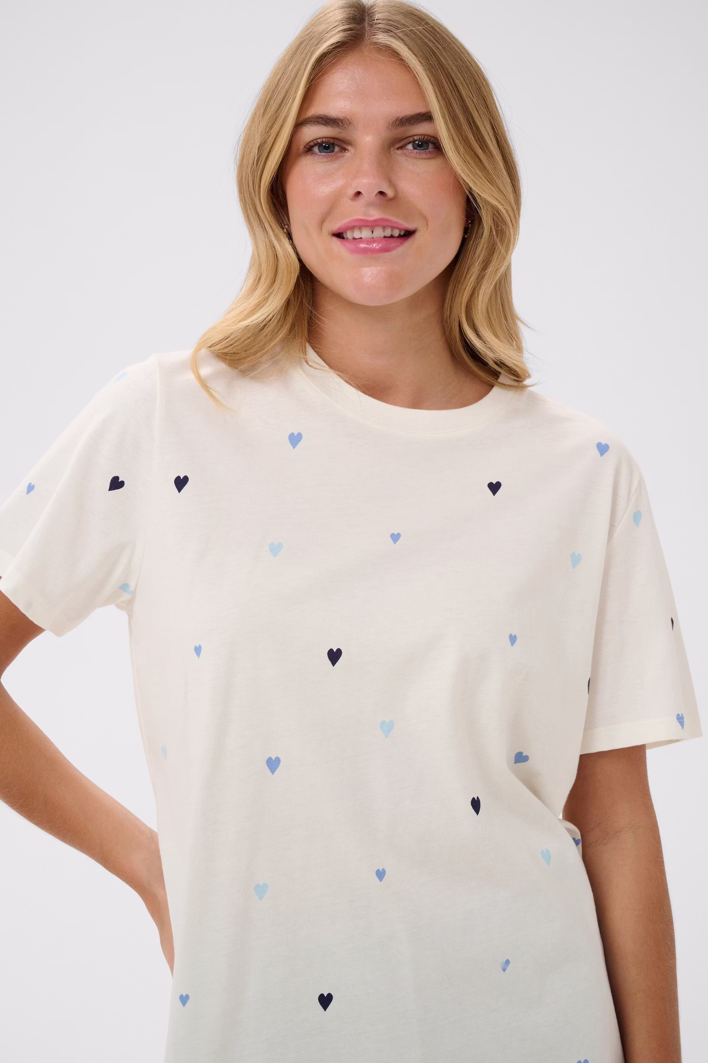 Johanna T-shirt LOOKBOOK DETAIL 30513937-304794