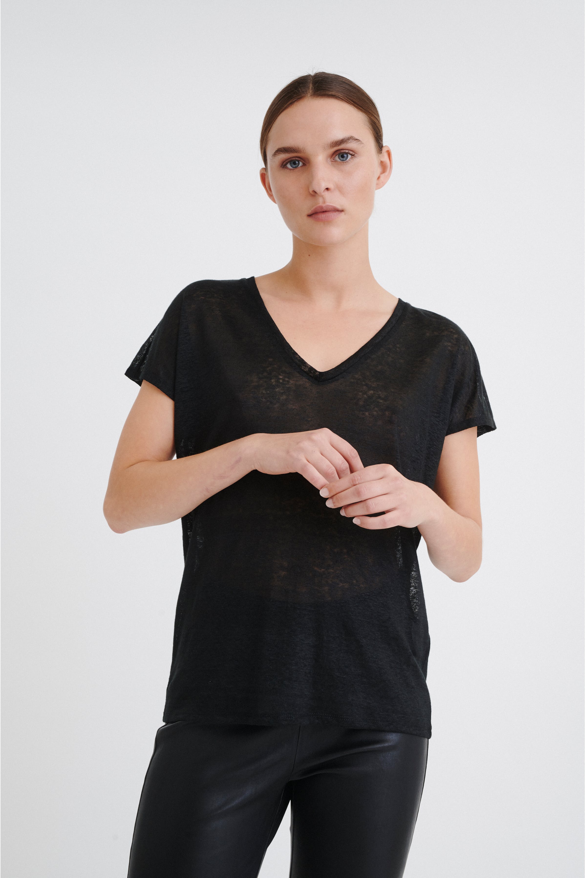 Short sleeved t-shirt LOOKBOOK FRONT 30104094-10050