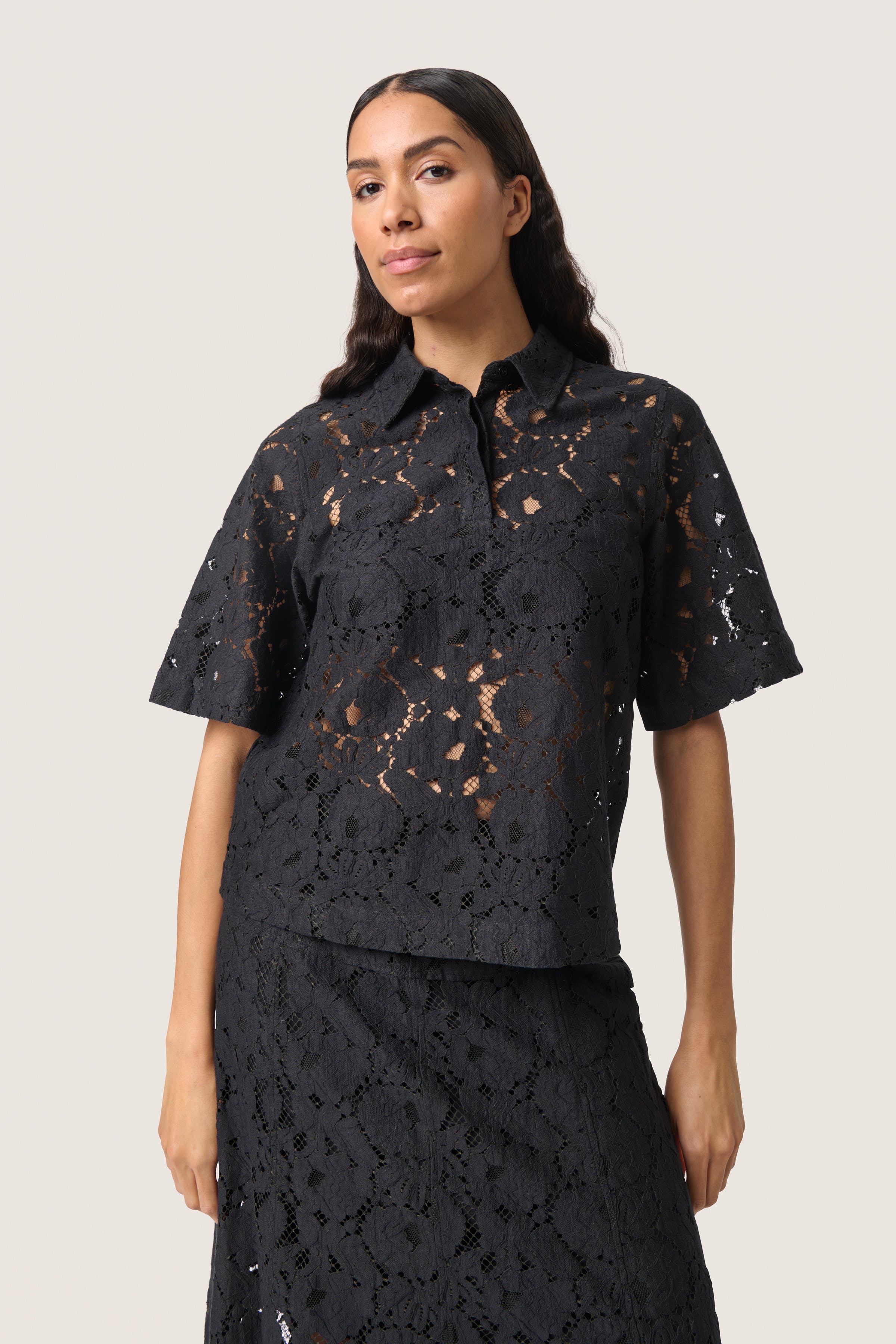 SLTaya Bluse LOOKBOOK FRONT 30408629-194008