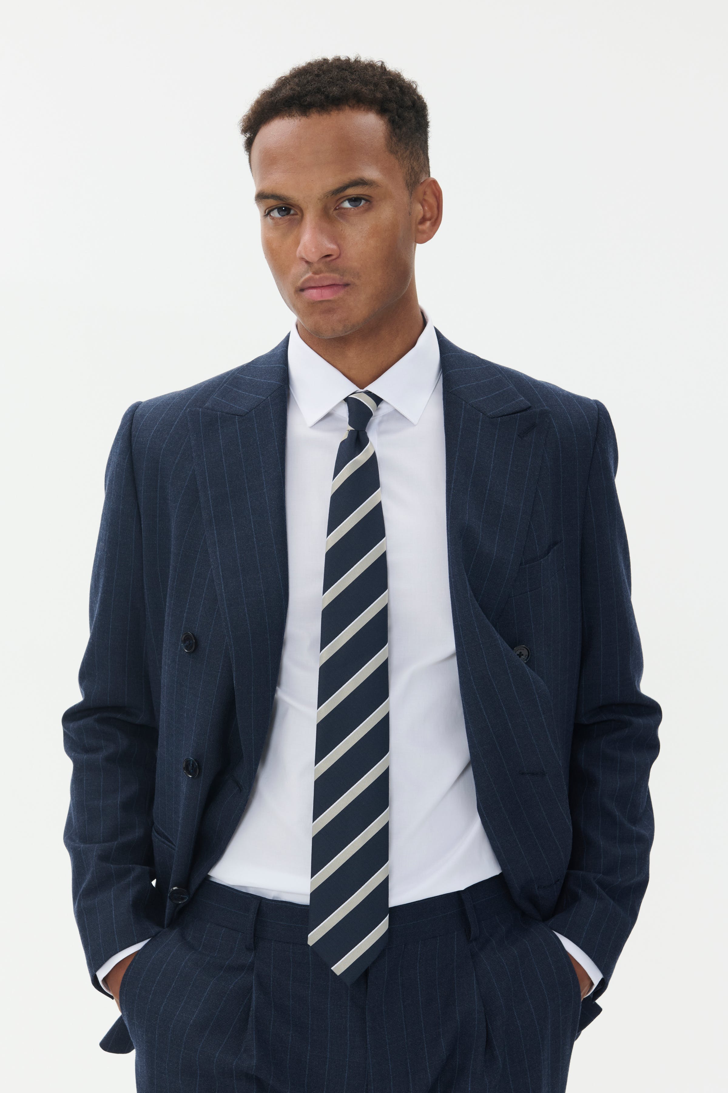 MAtie Krawatte LOOKBOOK FRONT 30207996-194011