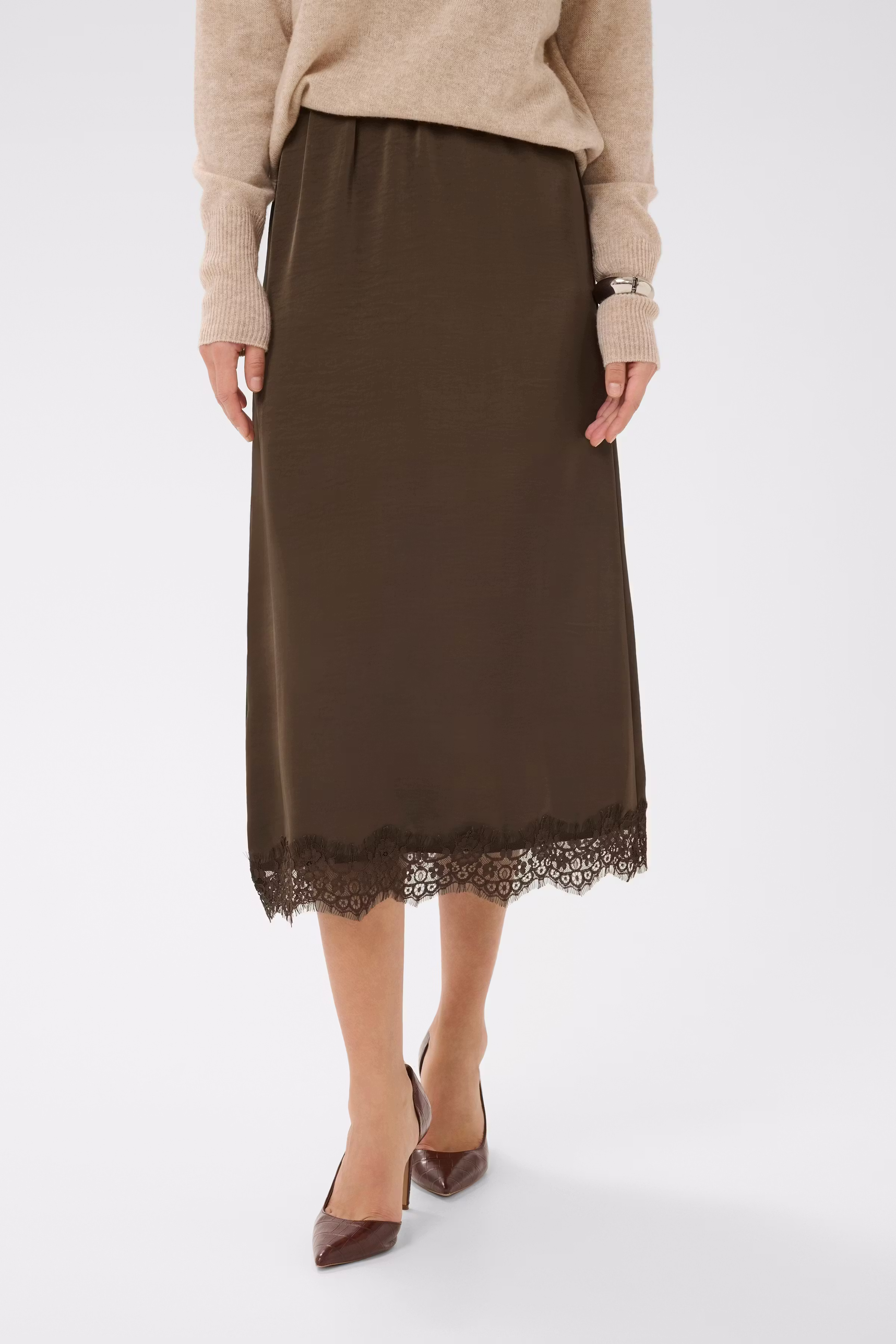 KAthilde Skirt LOOKBOOK FRONT 10512262-109962