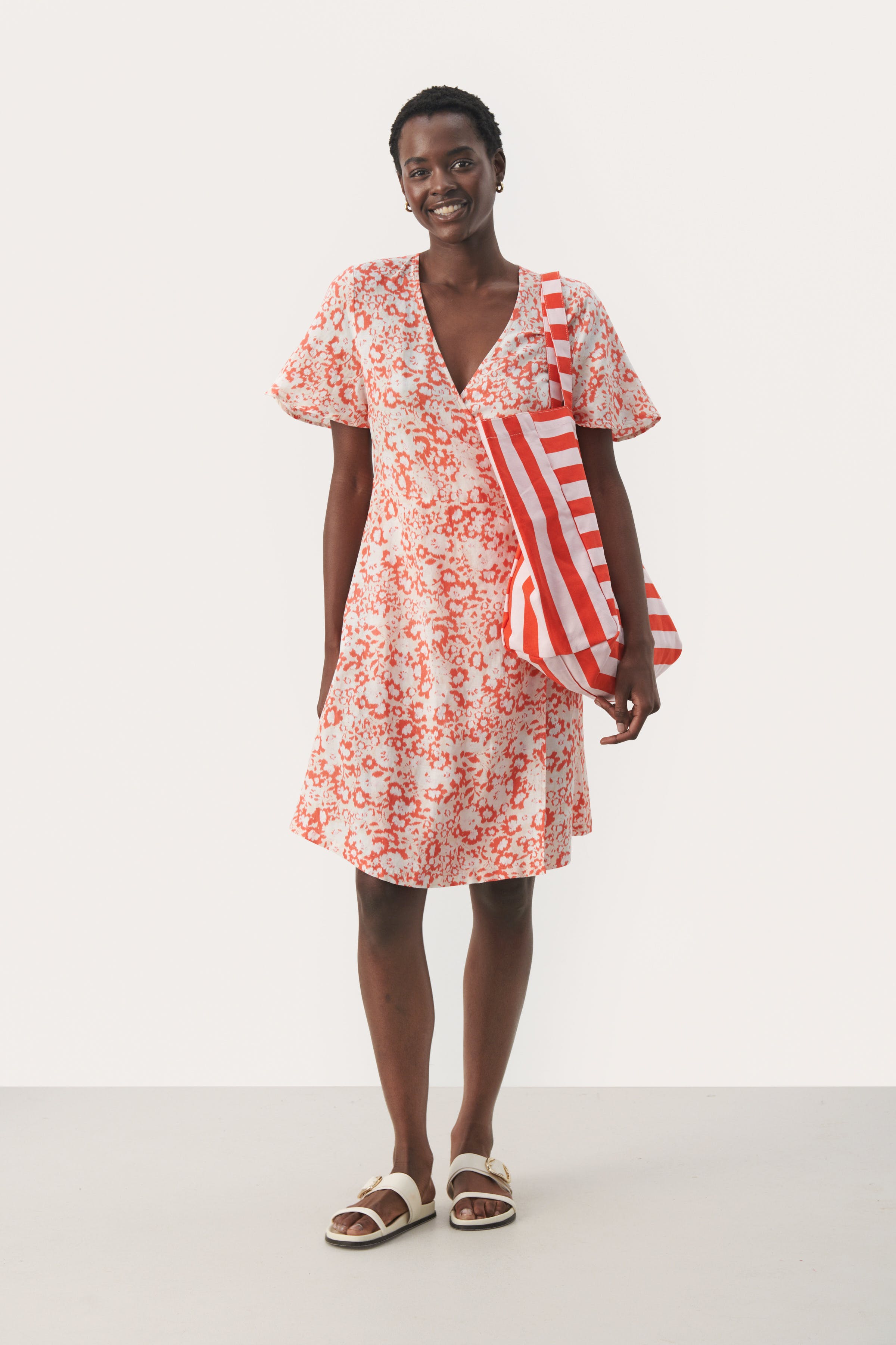 GilandaPW Kurzes Wickelkleid LOCATION NONE 30308620-302952