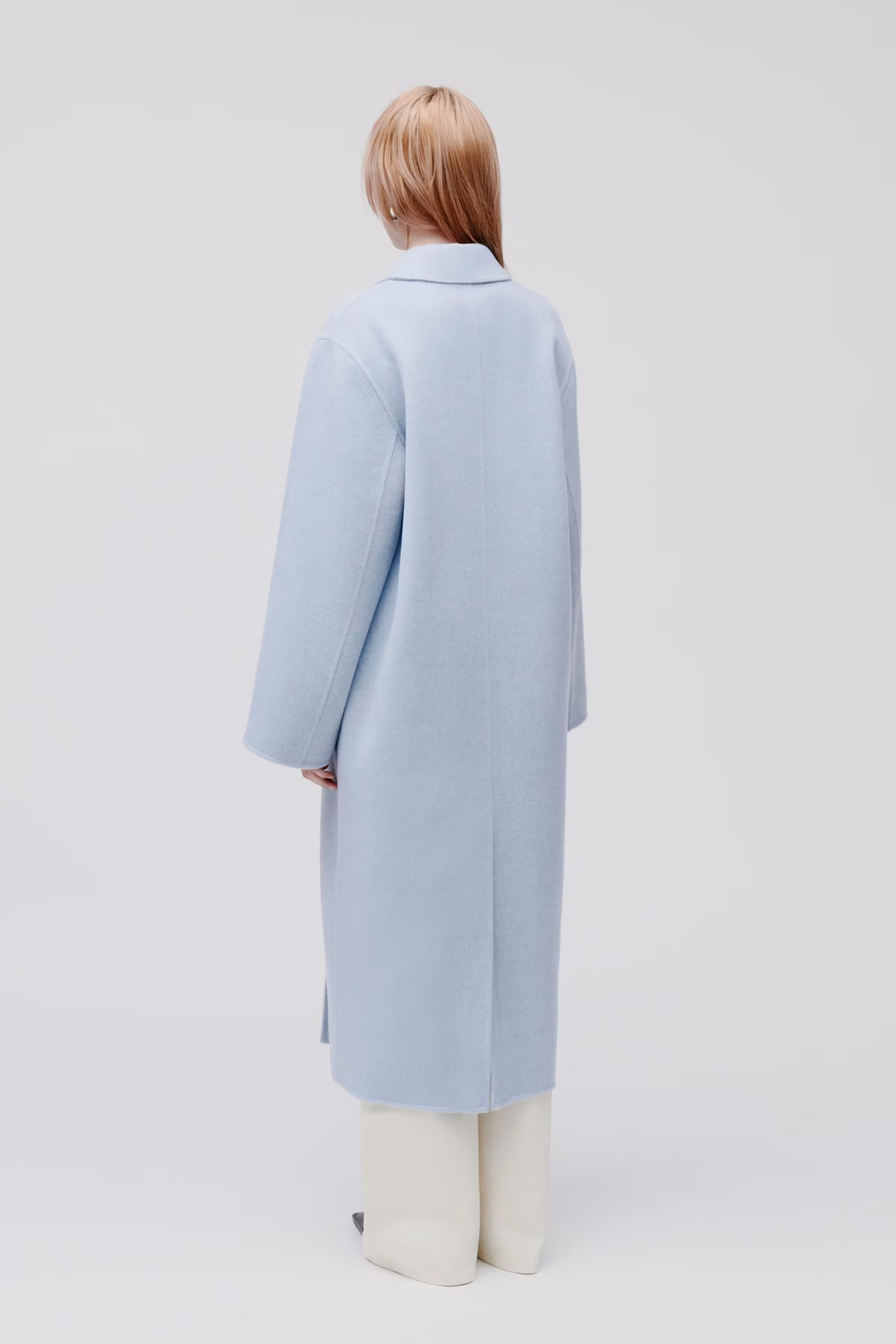 CLARA Mantel LOOKBOOK BACK 30600563-BL833