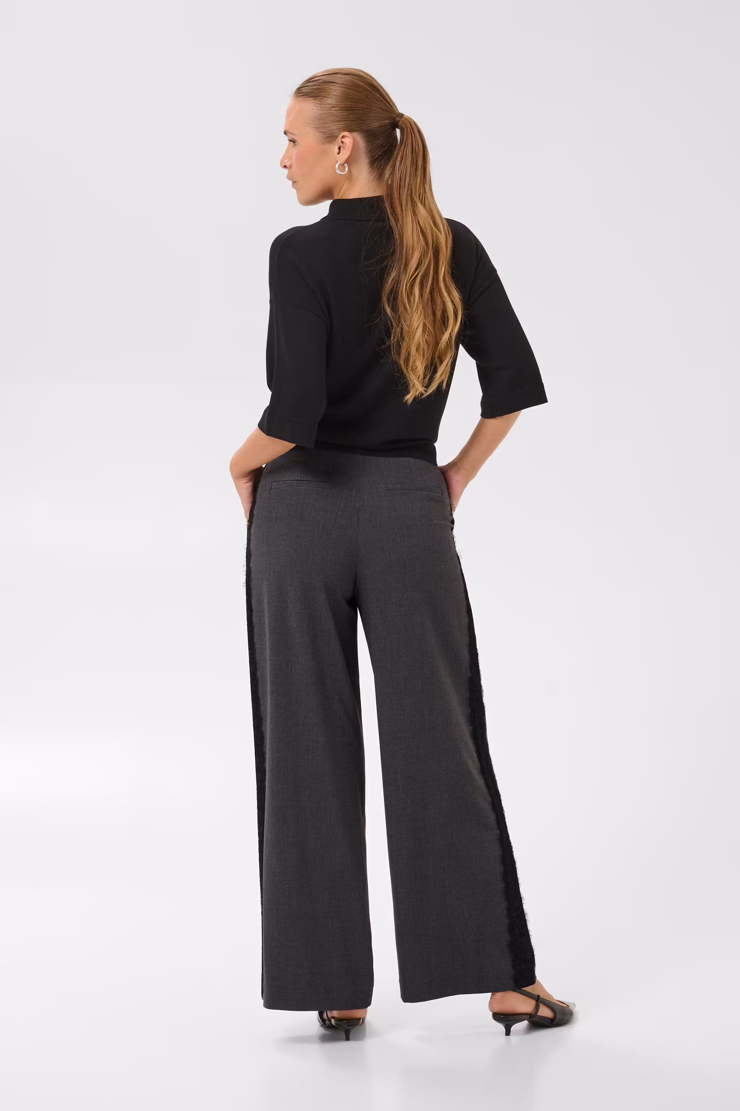 KArielle Bukser LOOKBOOK BACK 10512355-100125