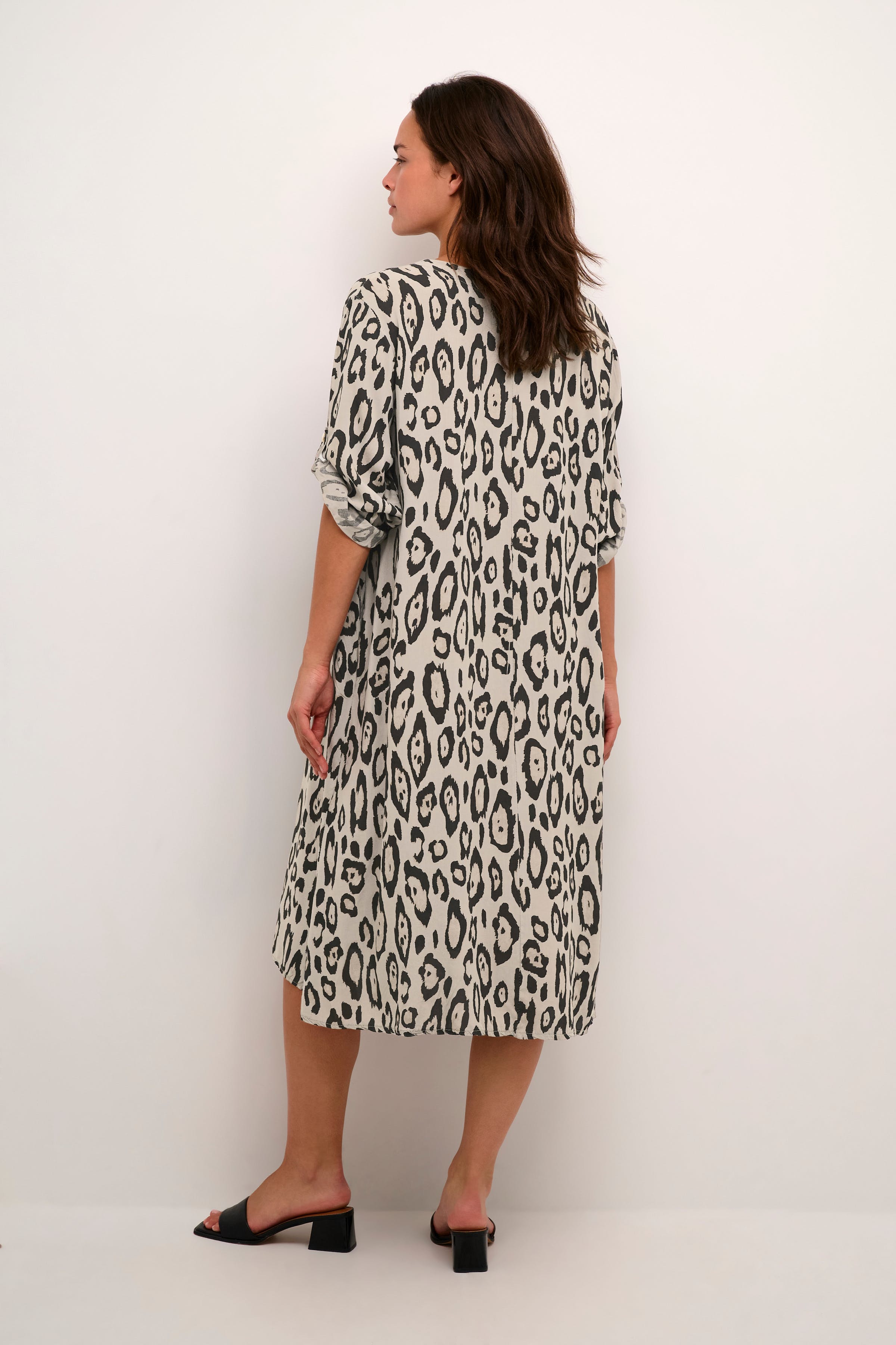 BPkessia Kleid LOOKBOOK BACK 40103498-400705