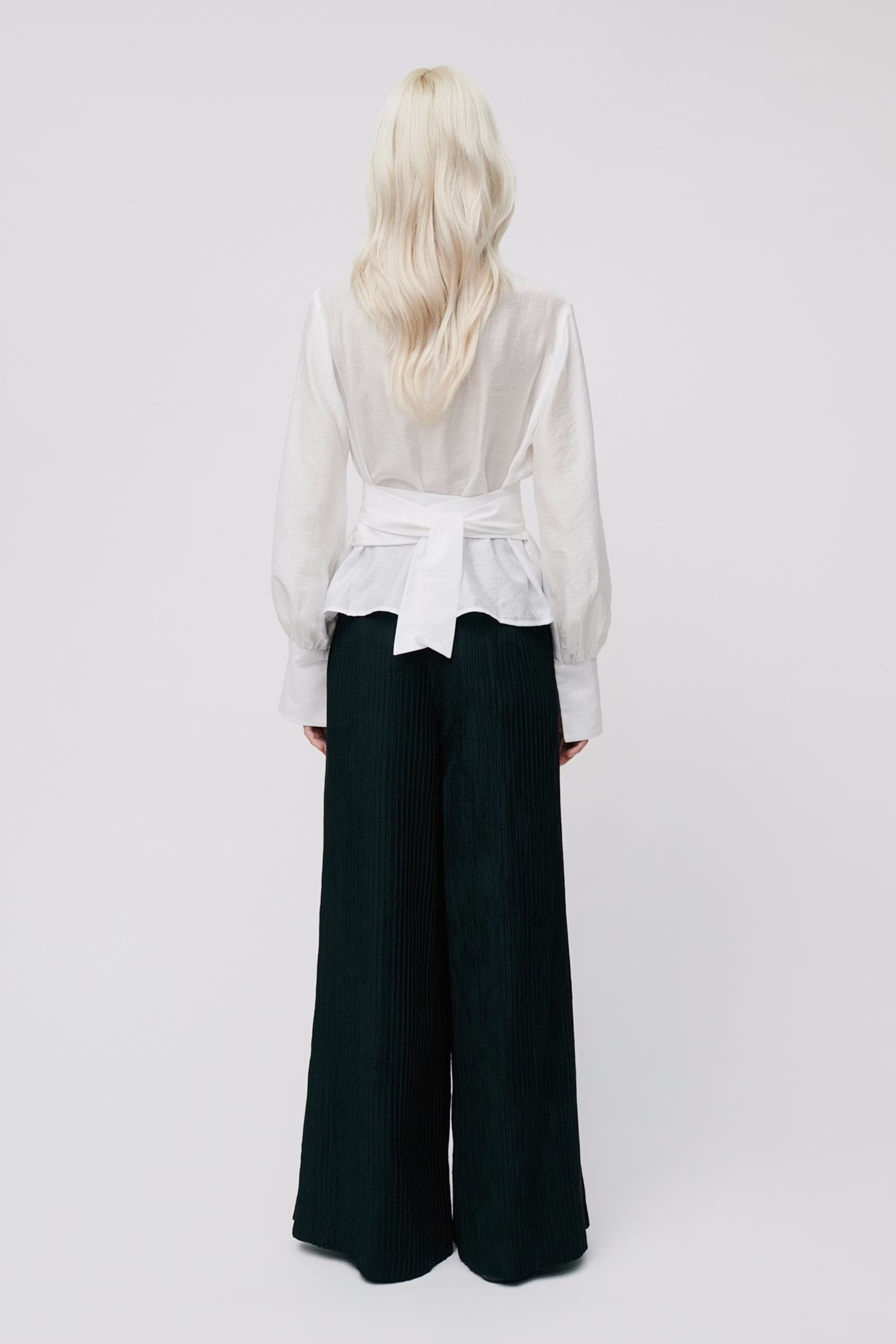 ELOISE Blouse LOOKBOOK BACK 30600276-WH010