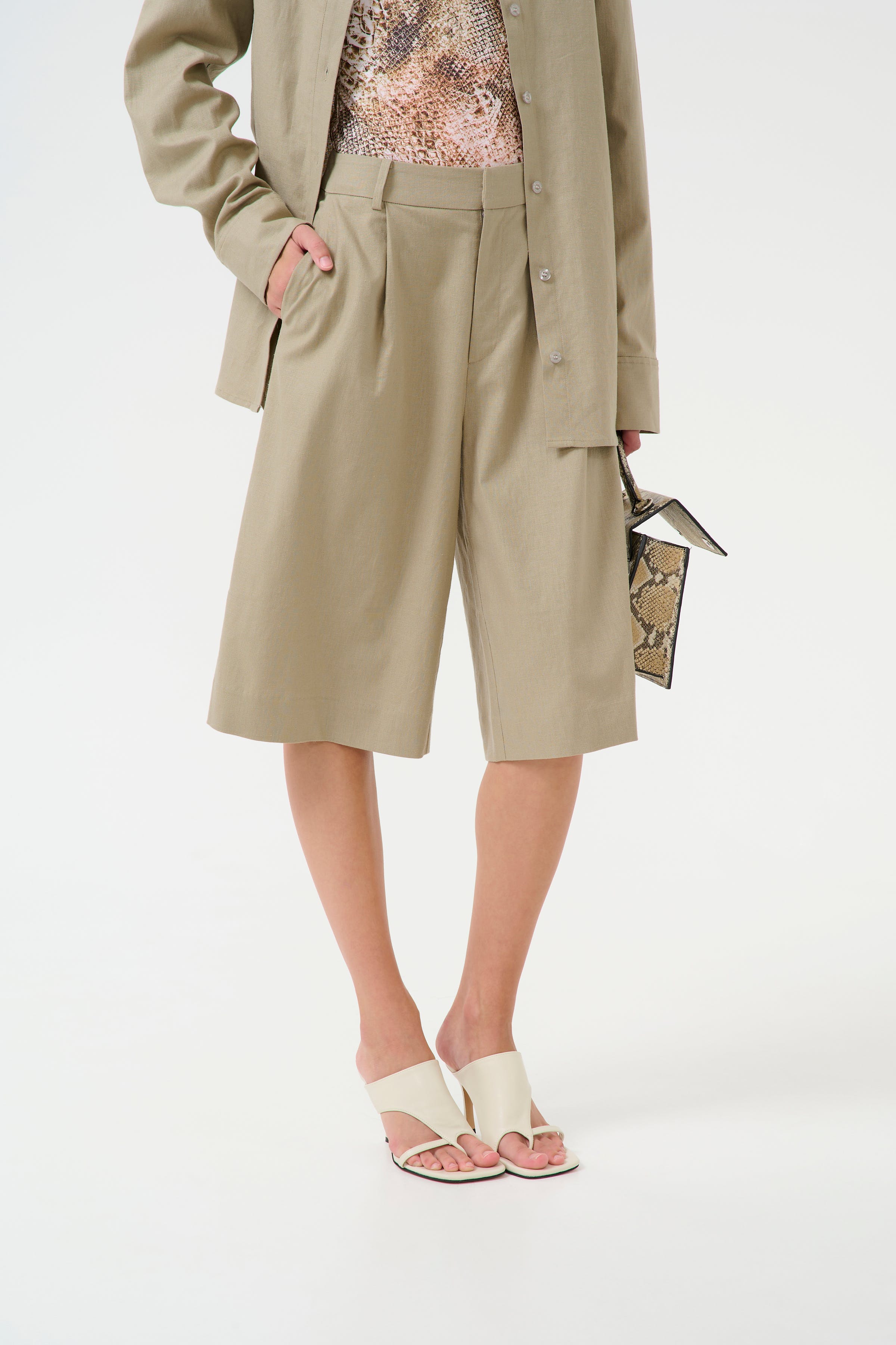 GZizza linne shorts LOOKBOOK FRONT 10910281-170510