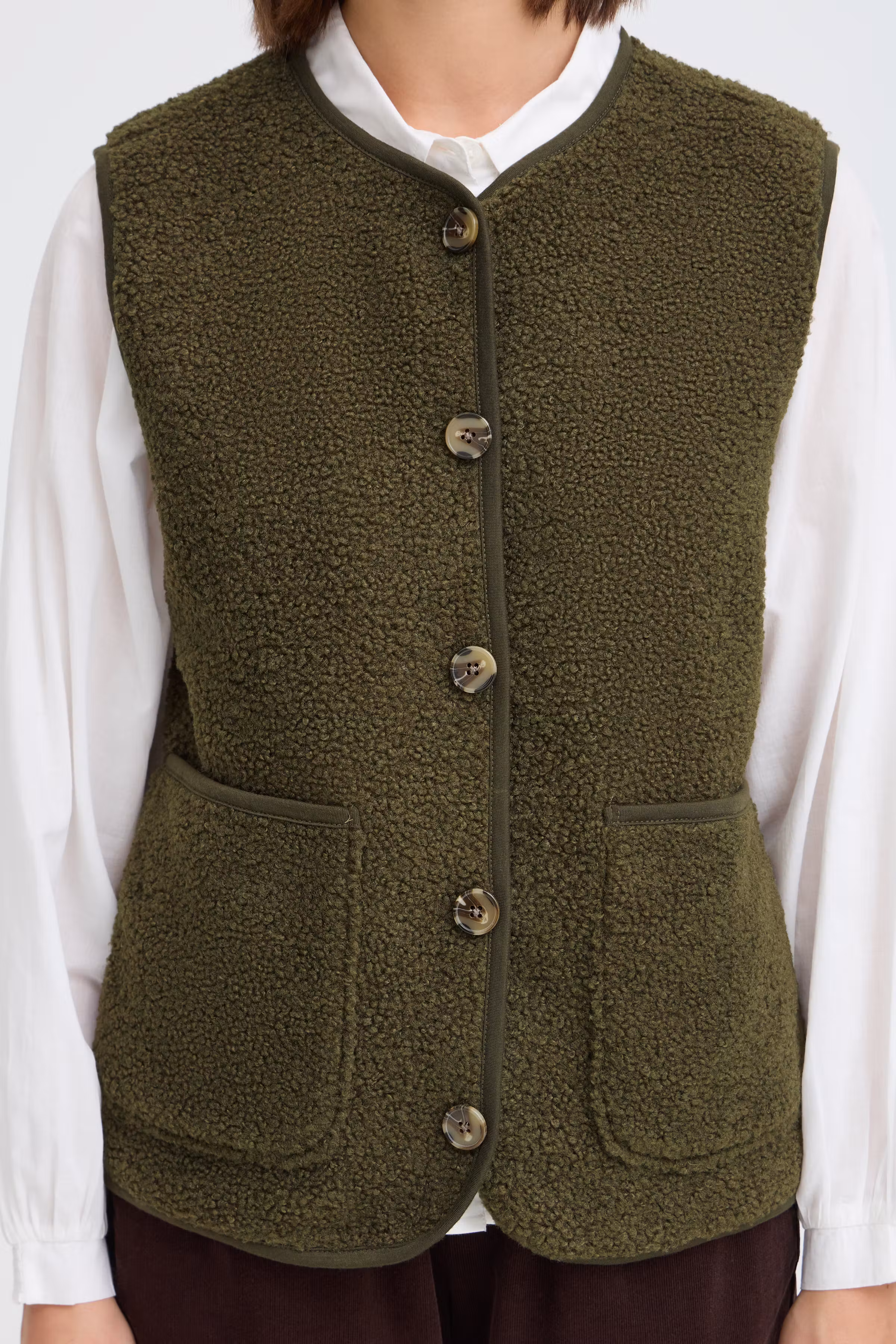 FRTENYA Waistcoat outerwear LOOKBOOK DETAIL 20618525-190511