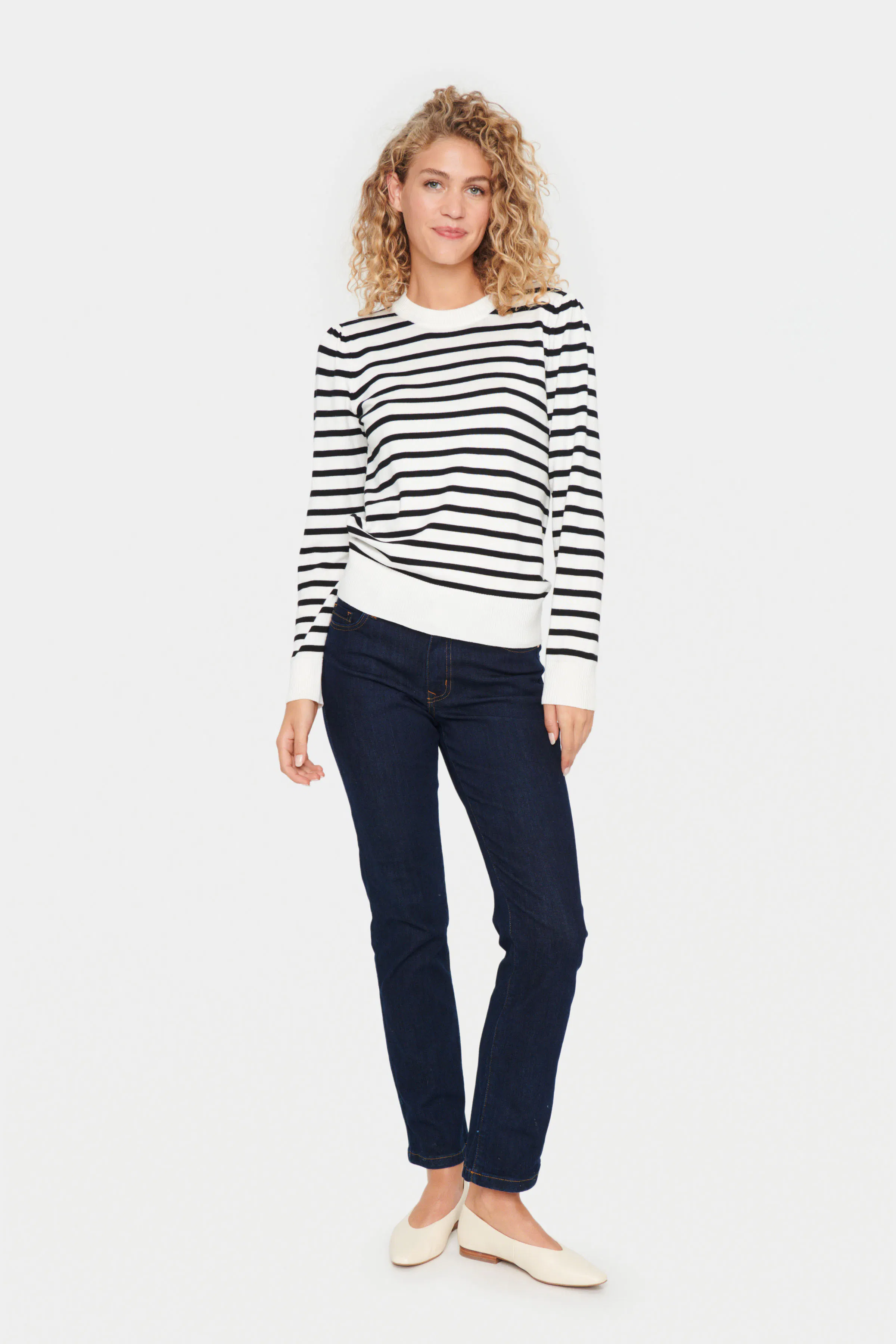 MilaSZ Pullover LOOKBOOK FRONT 30513355-110605