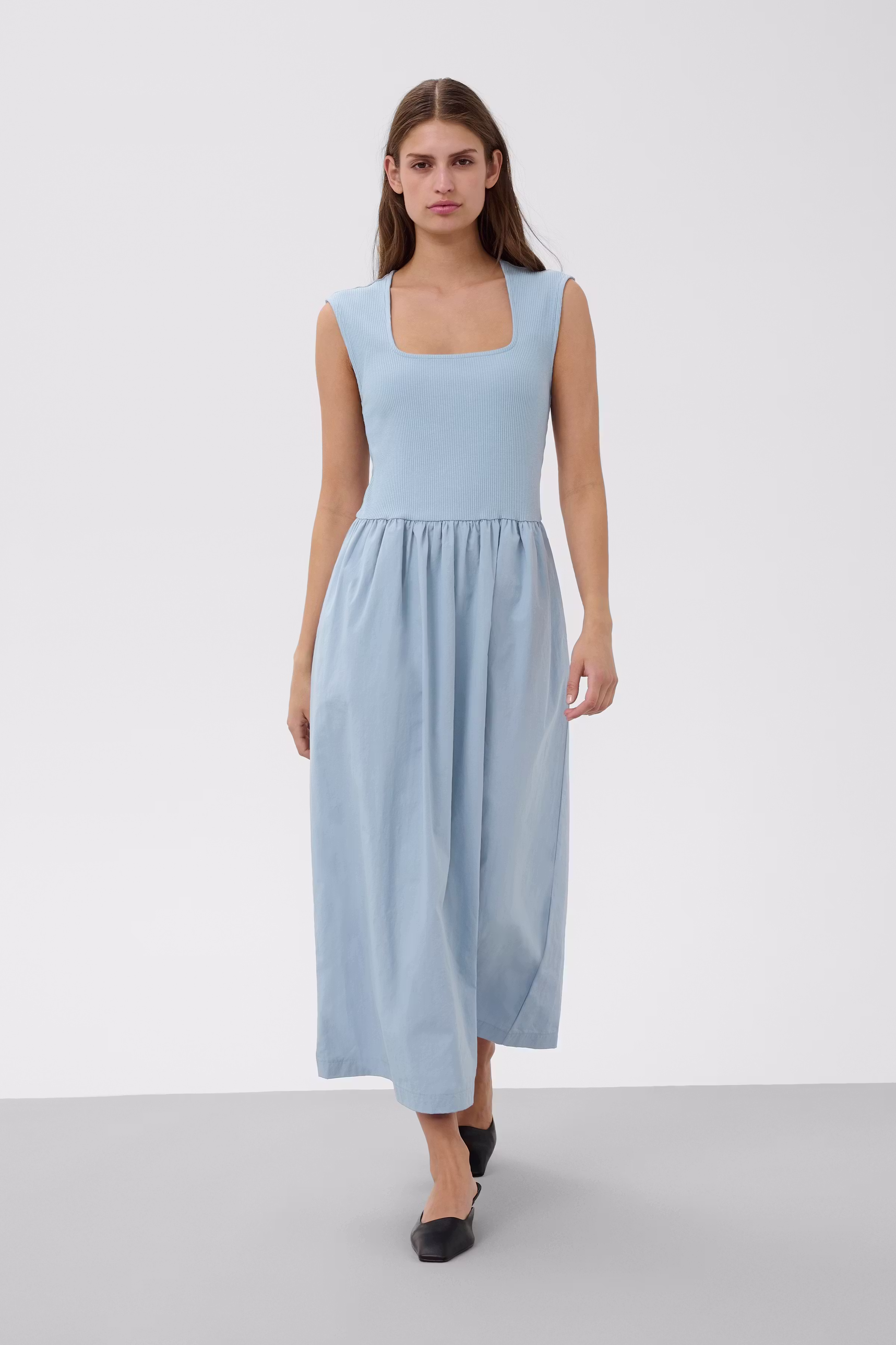 SLSimone Kjole LOOKBOOK FRONT 30407490-164013
