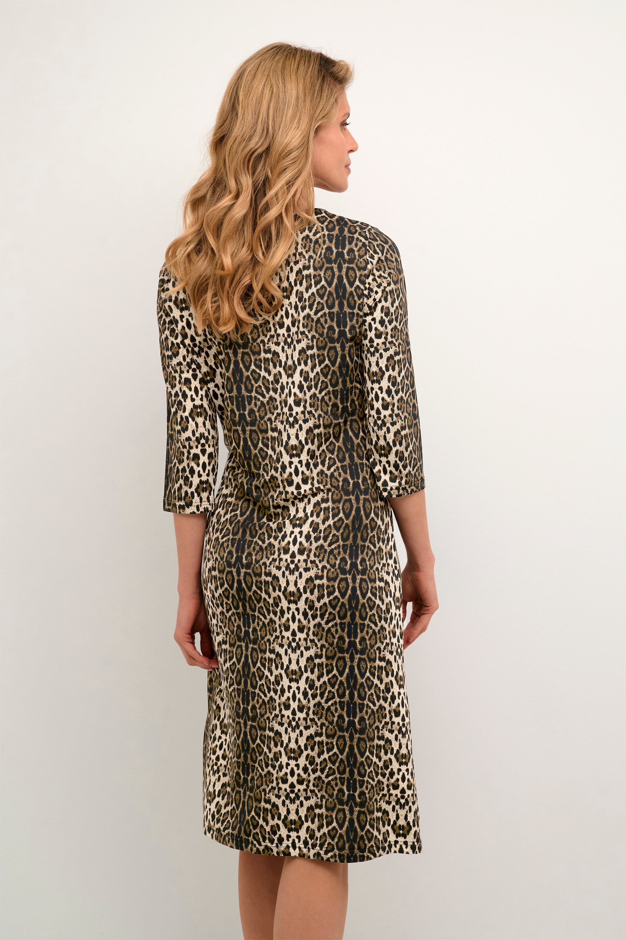 BPabela Kleid LOOKBOOK BACK 10590519-104968B