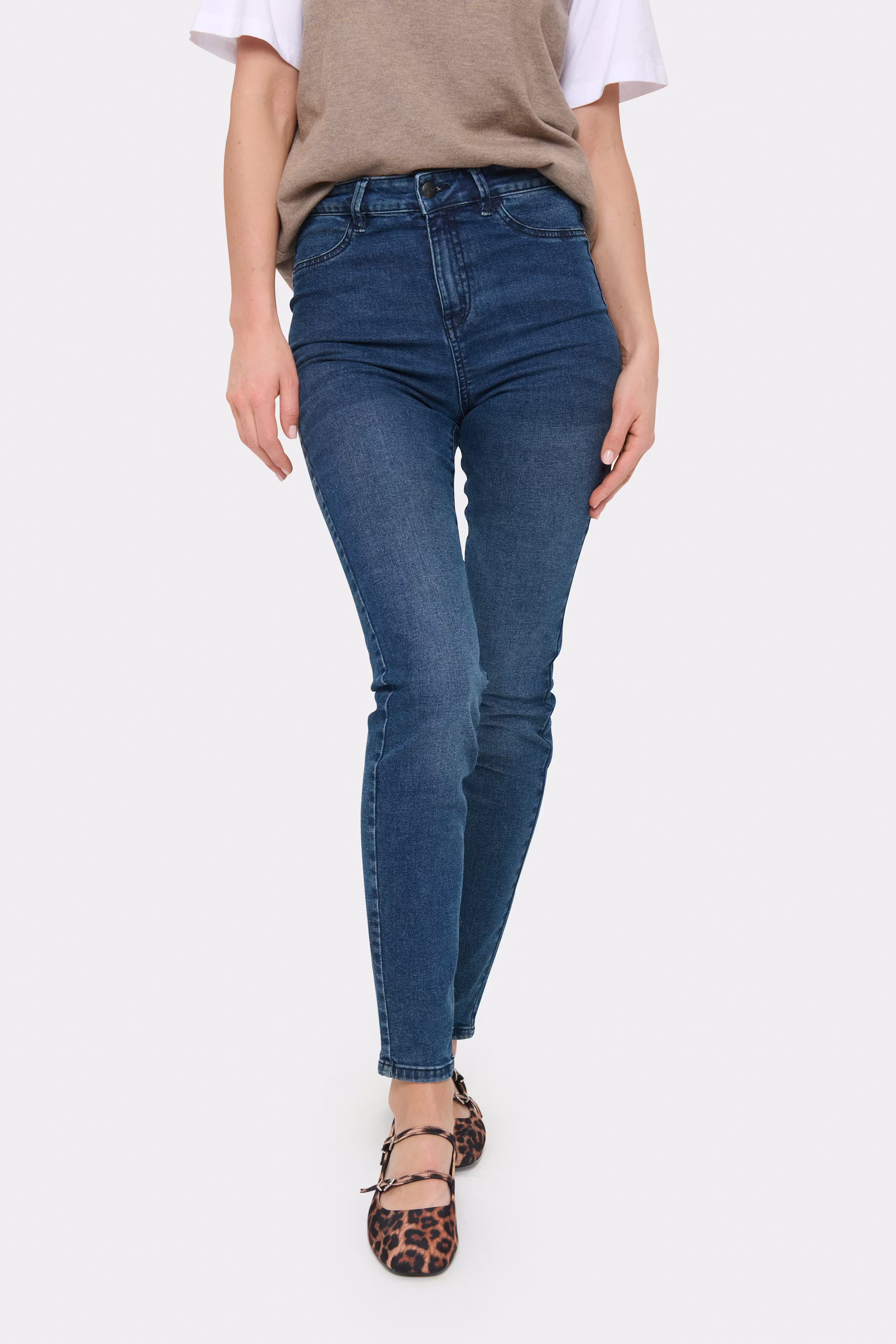 TinnaSZ Jeans LOOKBOOK FRONT 30510166-510D