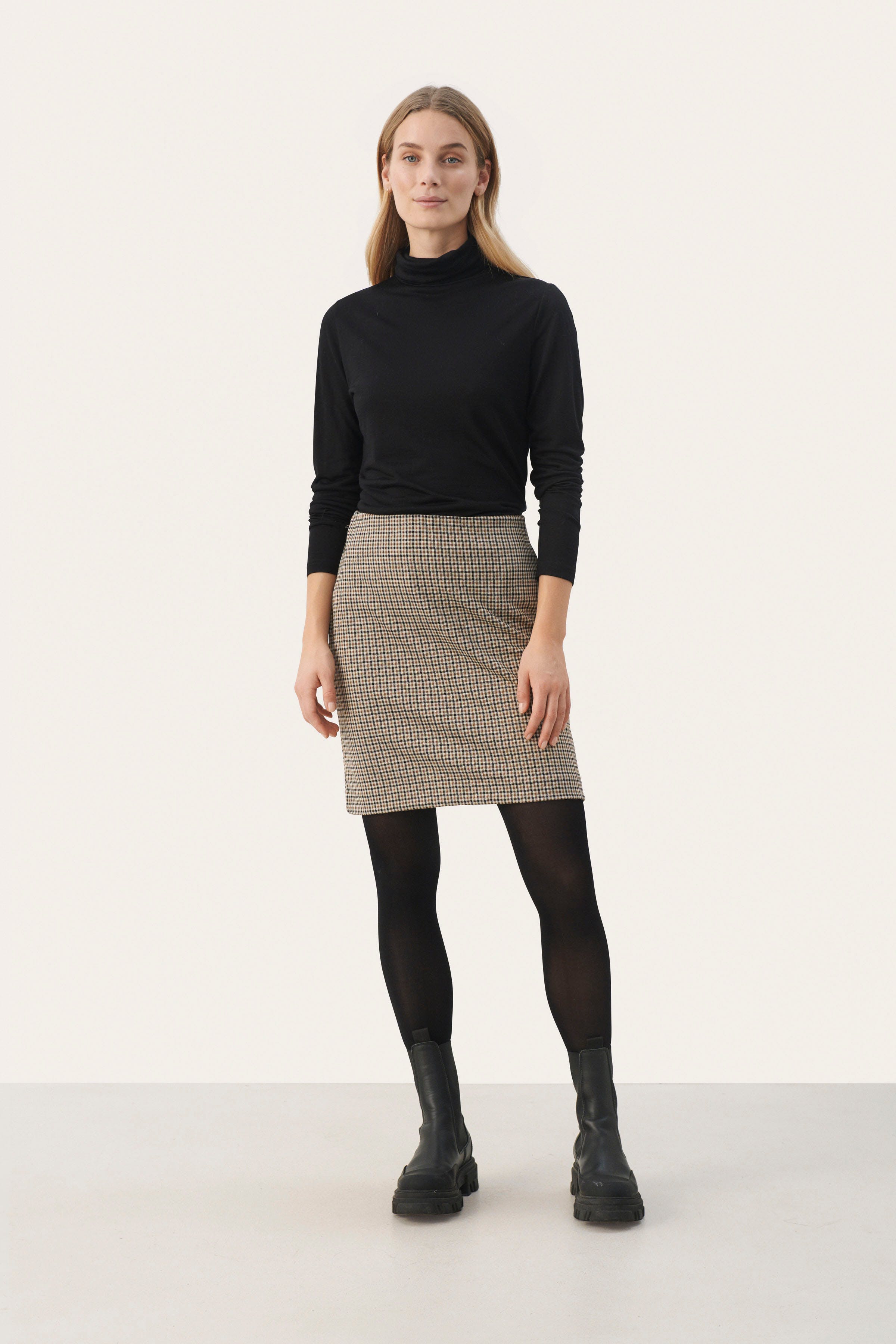 CorinnePW Rock LOOKBOOK FRONT 30308005-300958