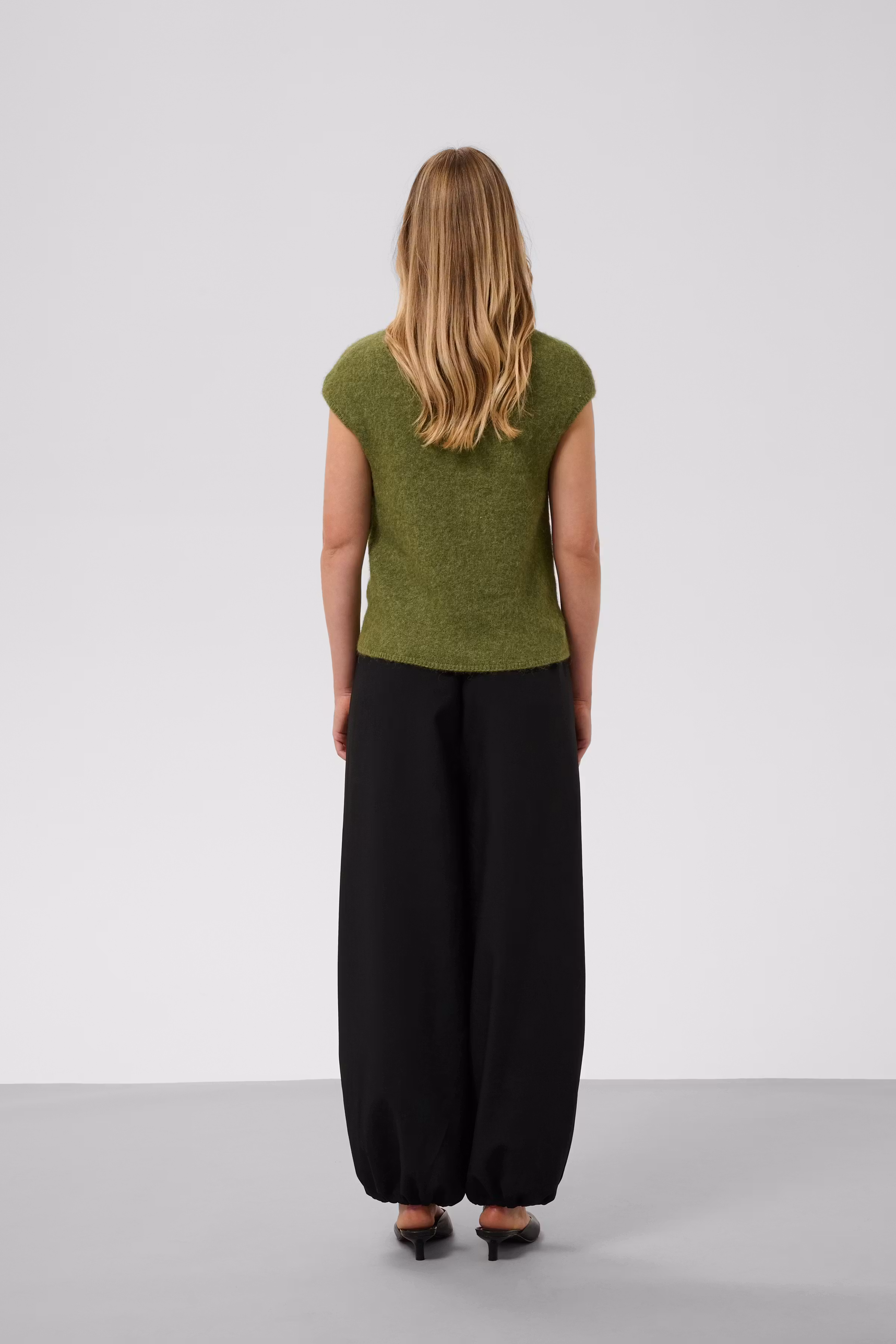 SLAnina Pullover LOOKBOOK BACK 30409433-1804221