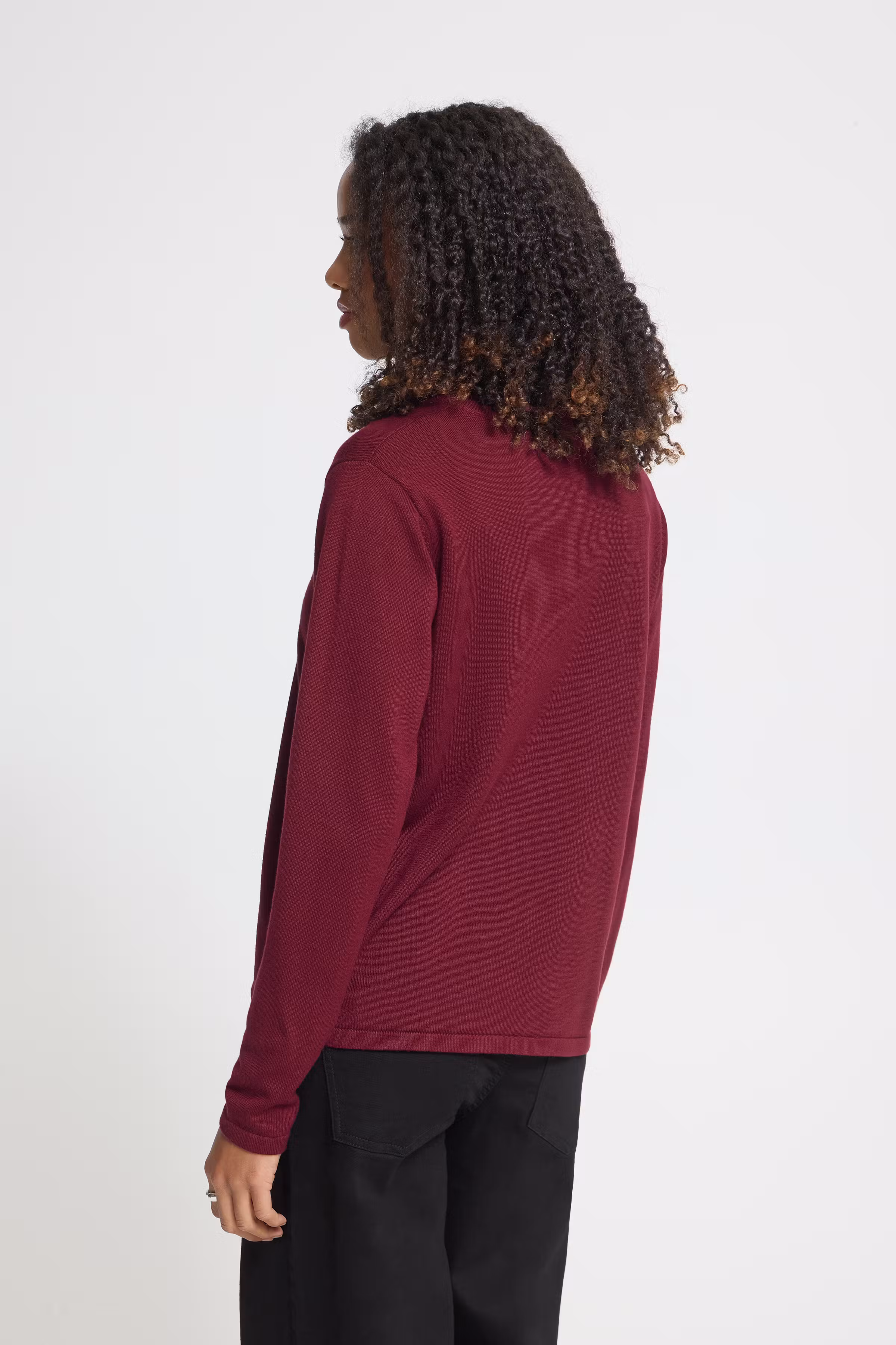 IHLULS O-Neck Pullover LOOKBOOK BACK 20125814-192024
