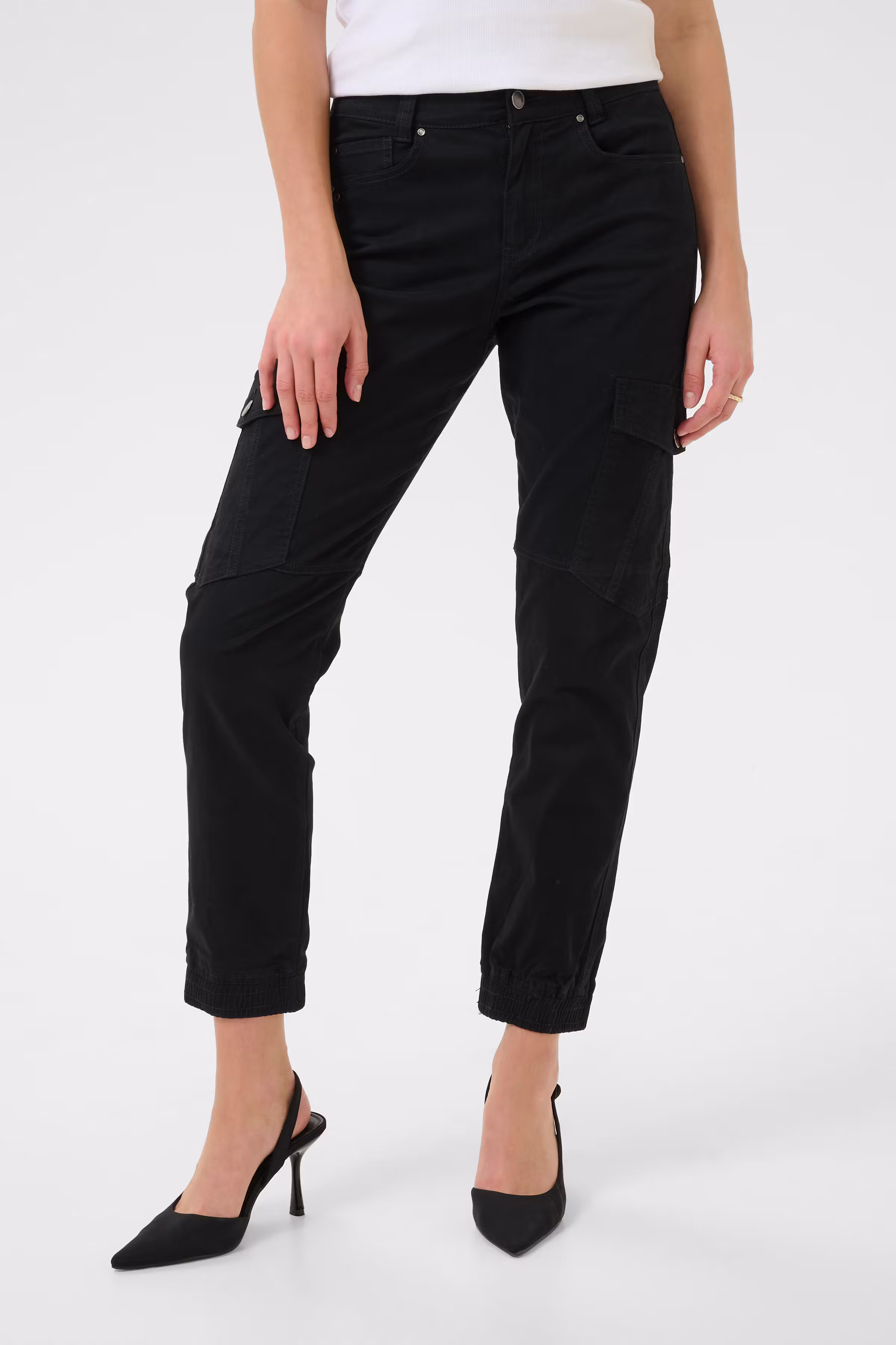 BPsarina Bukser LOOKBOOK FRONT 10590449-100121B