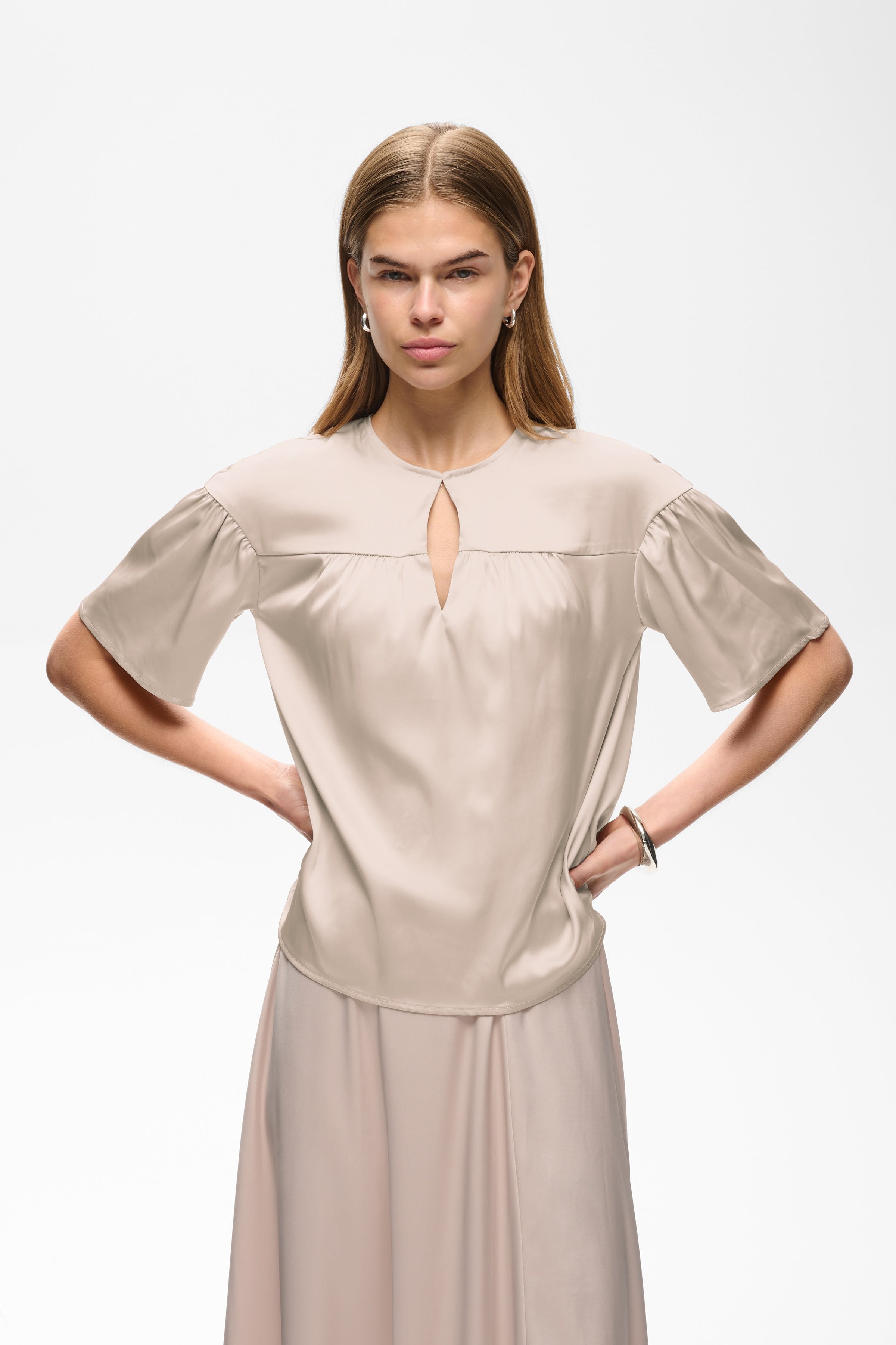 LAKEIW Top LOOKBOOK FRONT 30112366-130403