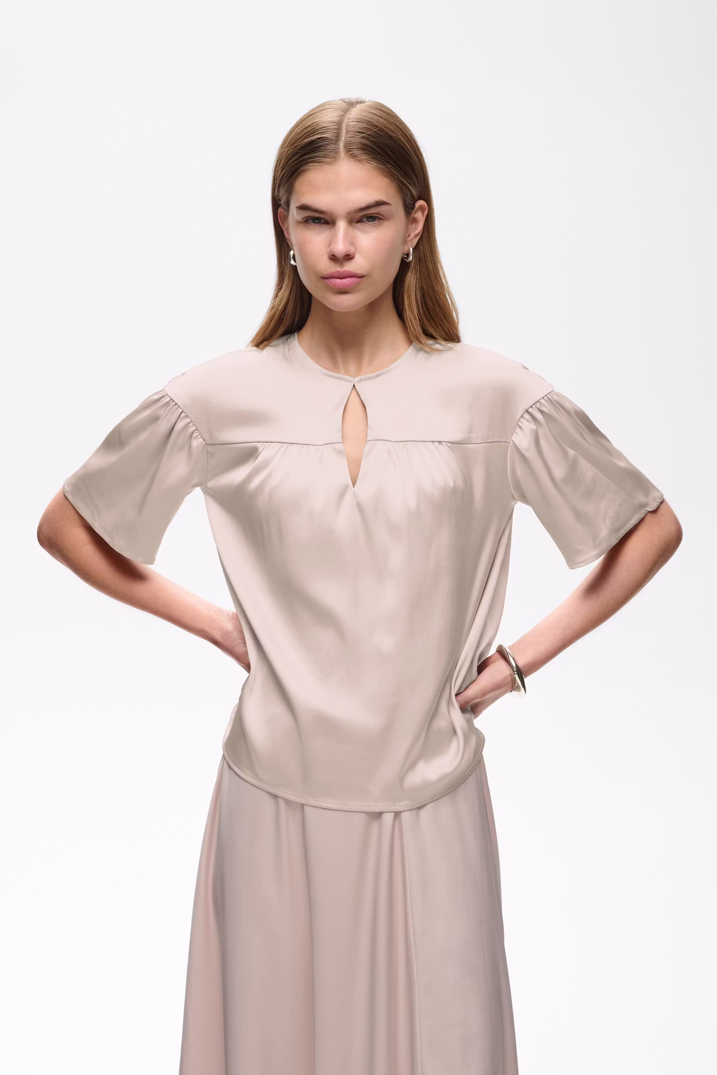 LAKEIW Top LOOKBOOK FRONT 30112366-130403