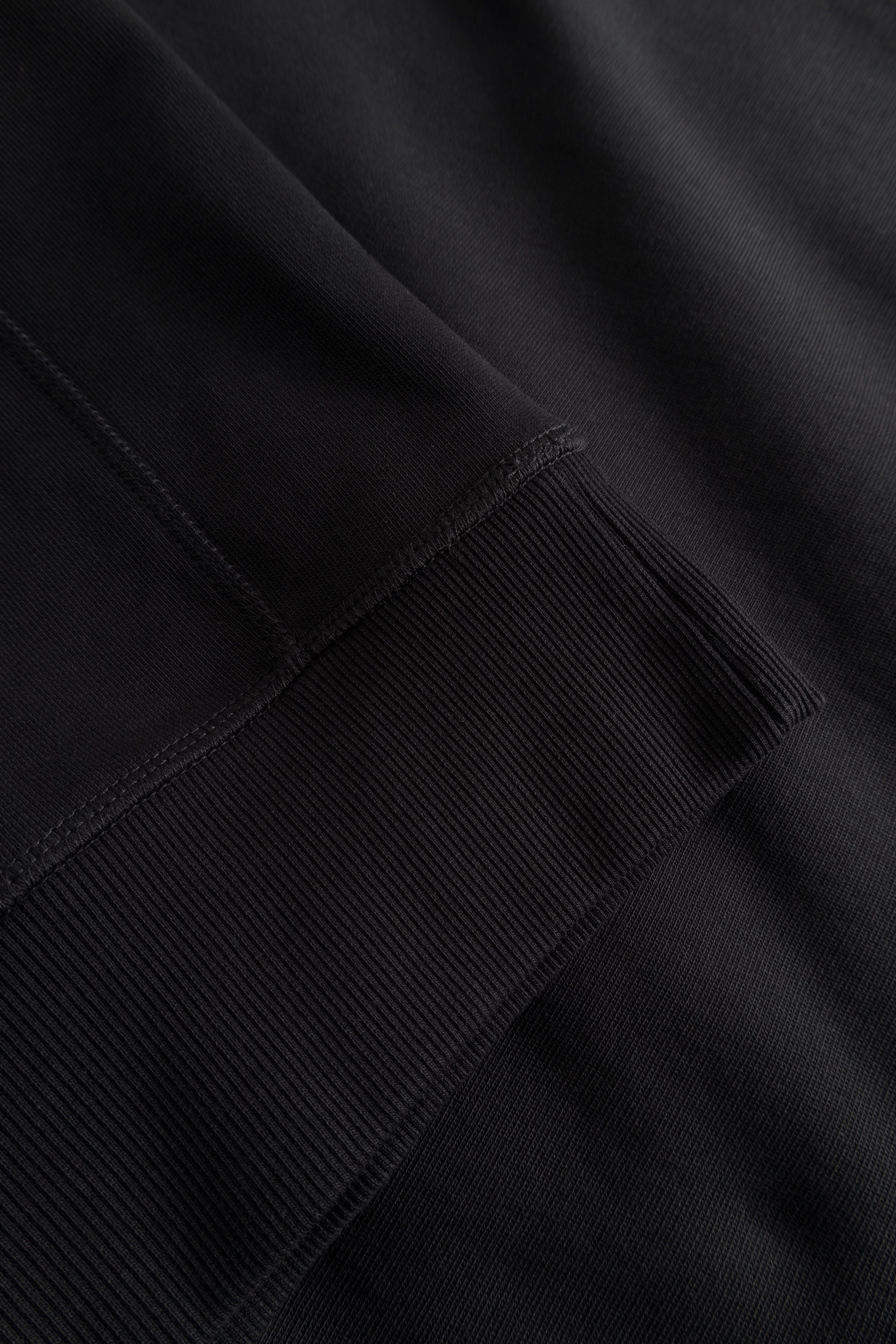 WWHester Sweatshirt PACK DETAIL 30251551-303700