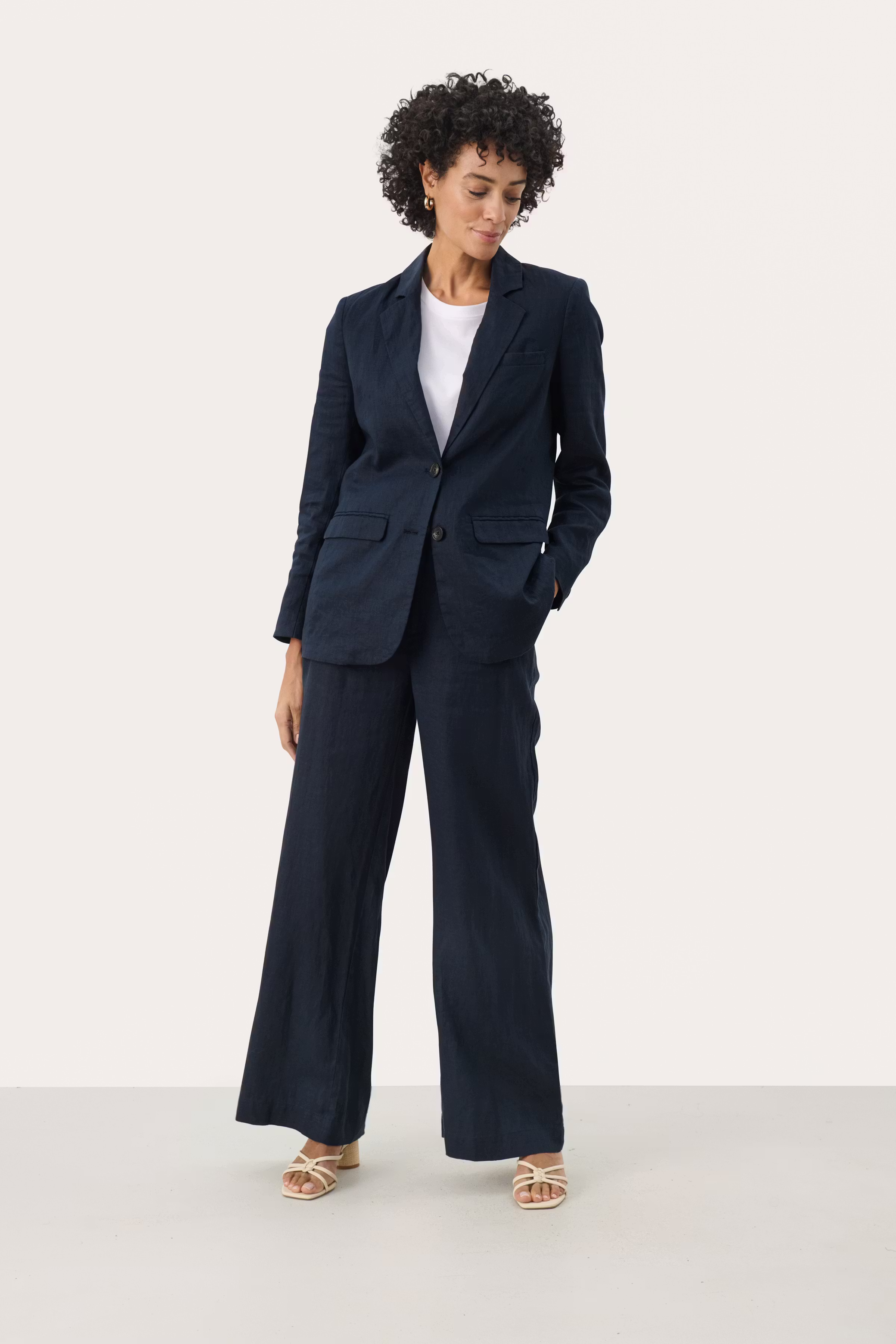 NyanPW Linen Blazer LOOKBOOK BACK 30309561-194109