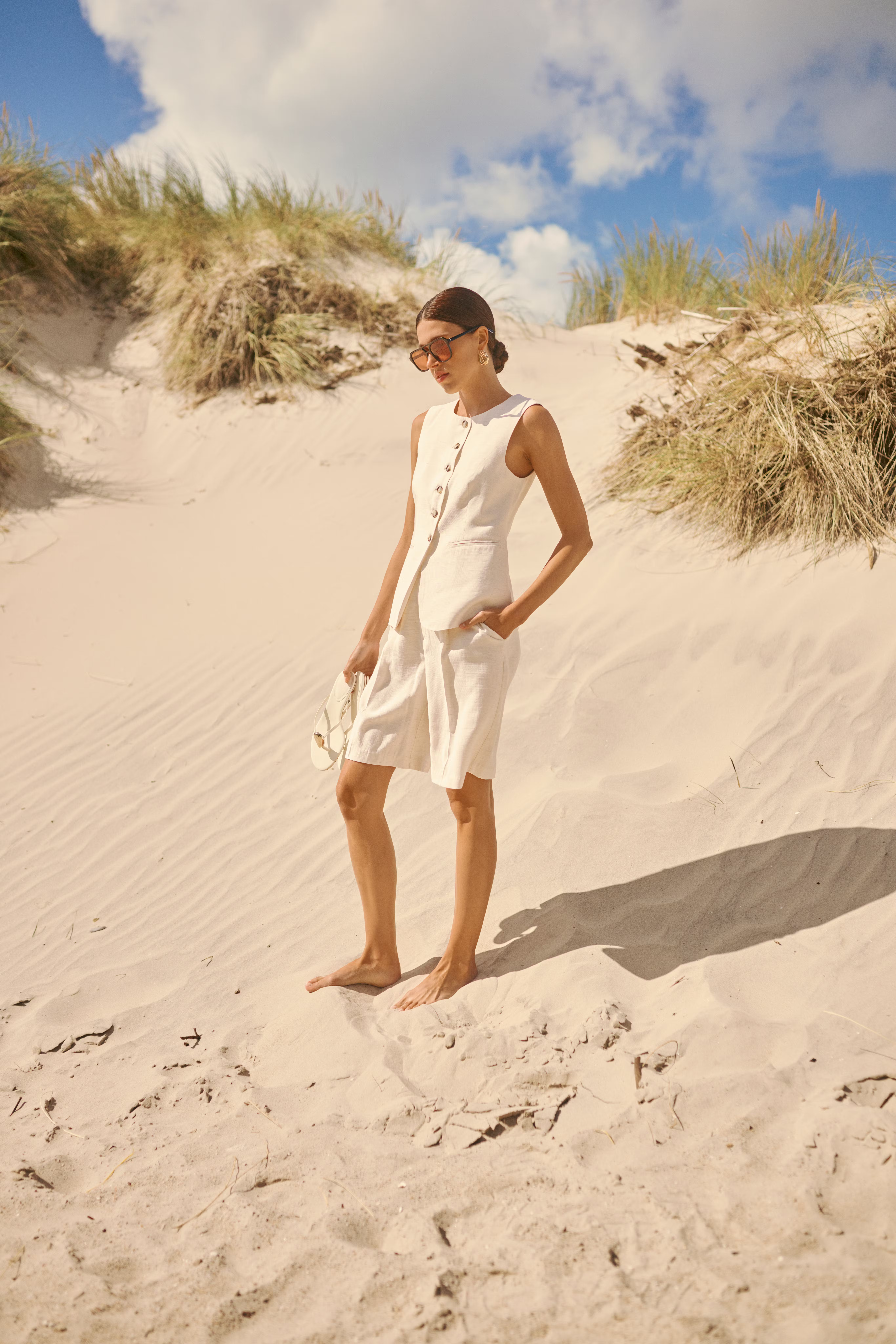 KAannetta Weste LOCATION NONE 10511619-1513051