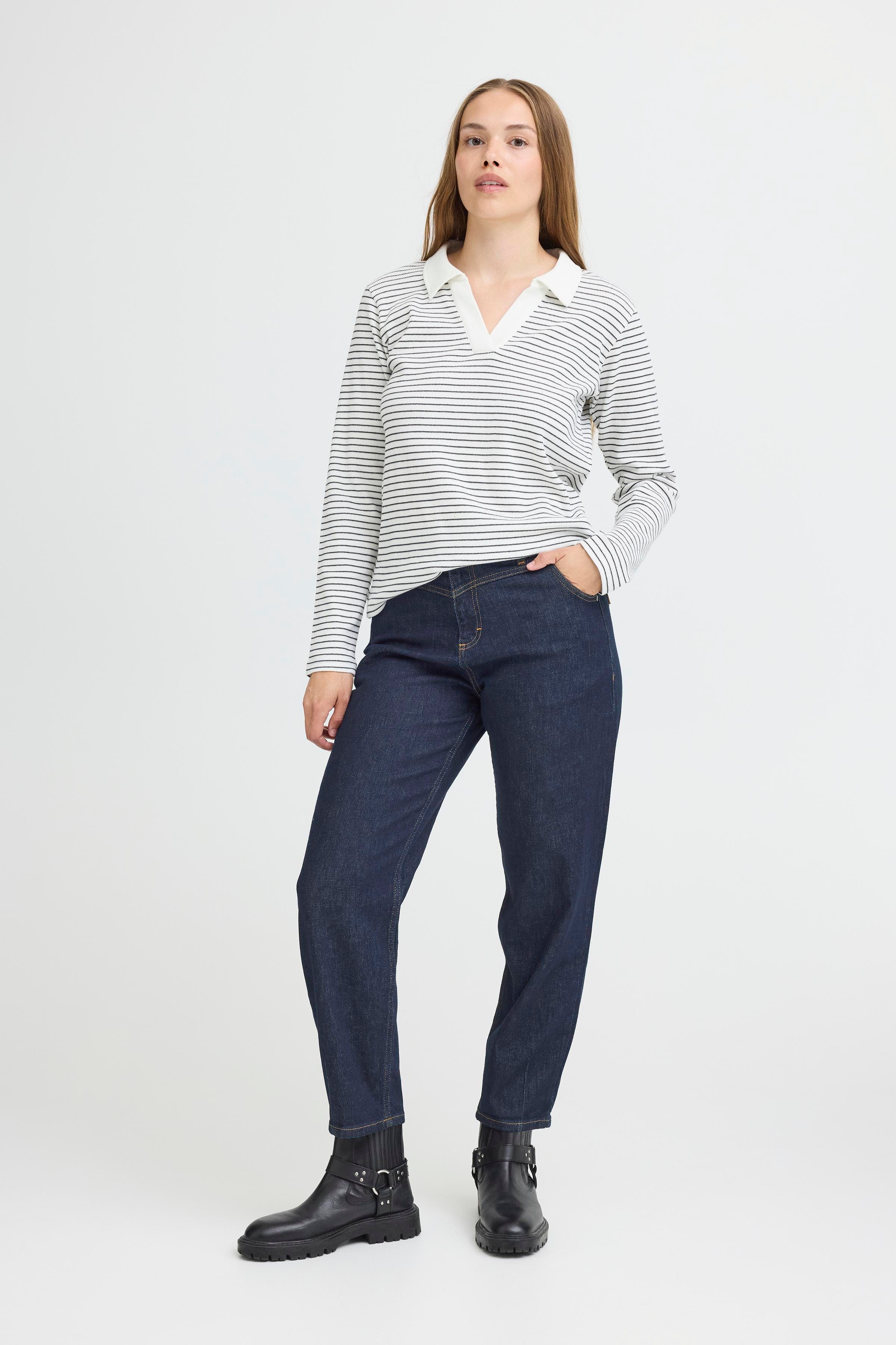 PZLIRA UHW Jeans Tapered Leg LOOKBOOK FRONT 50209032-200002