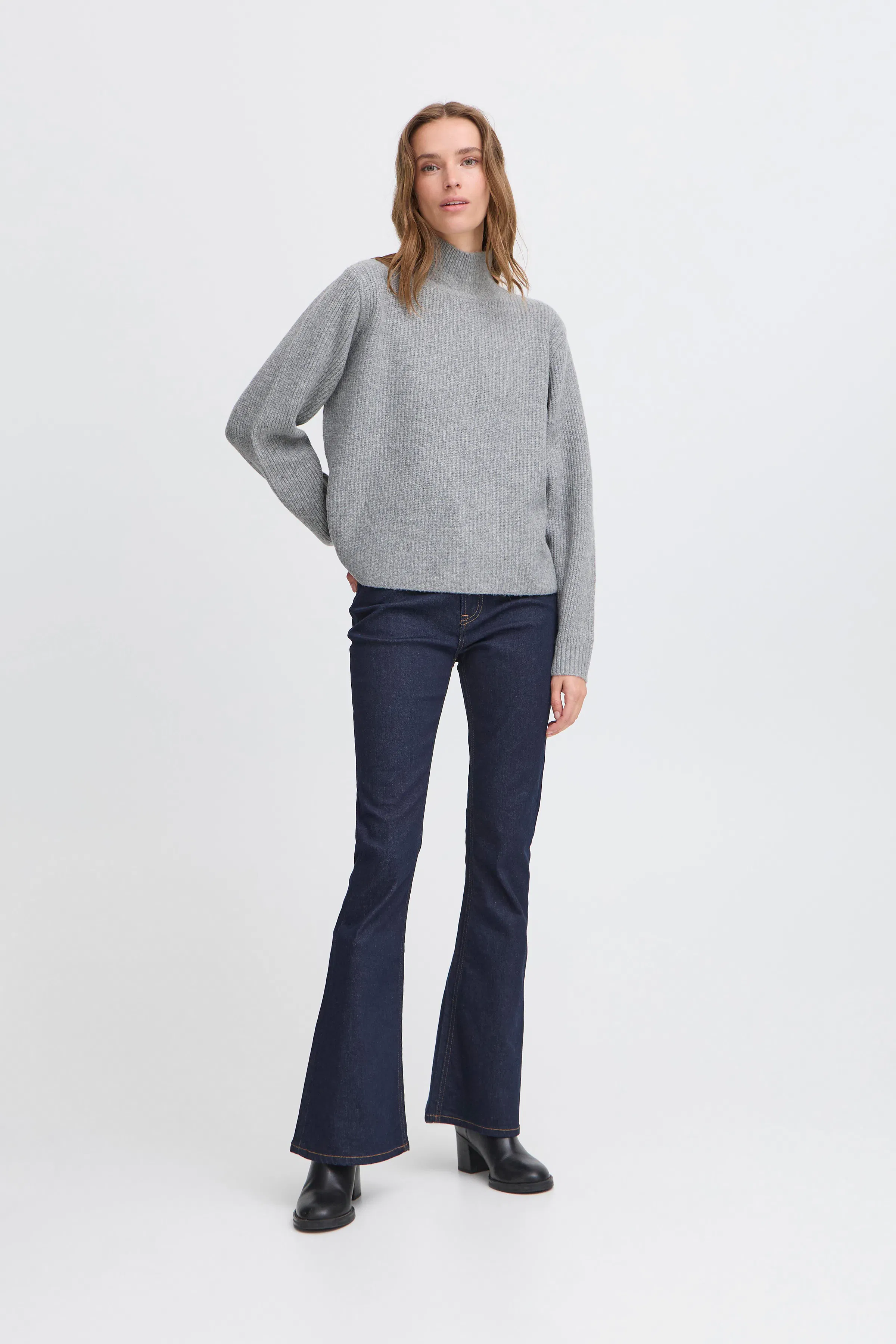 IHDUCIE Pullover LOOKBOOK FRONT 20124039-200318