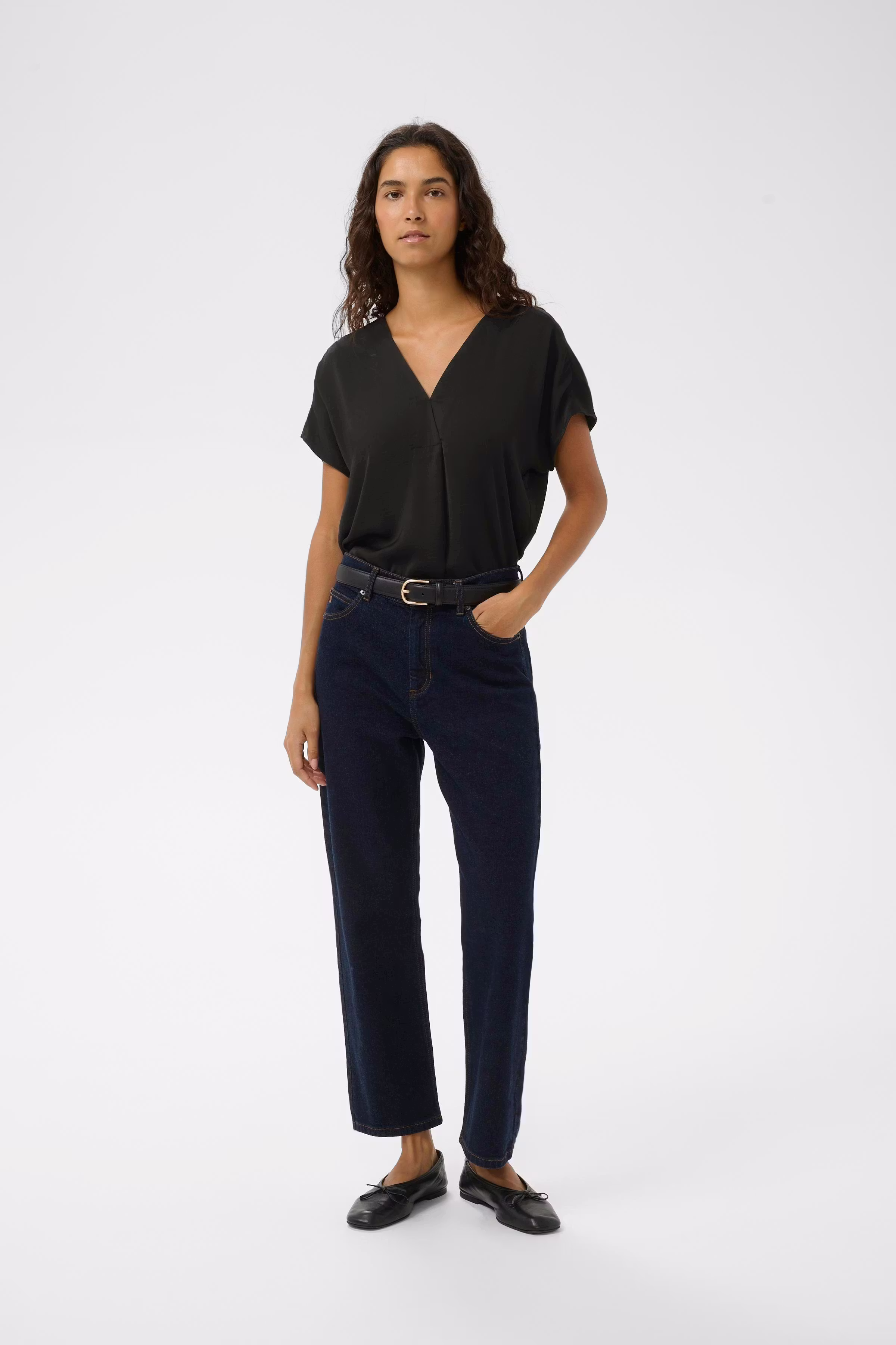 RindaIW Top LOOKBOOK FRONT 30105188-10050