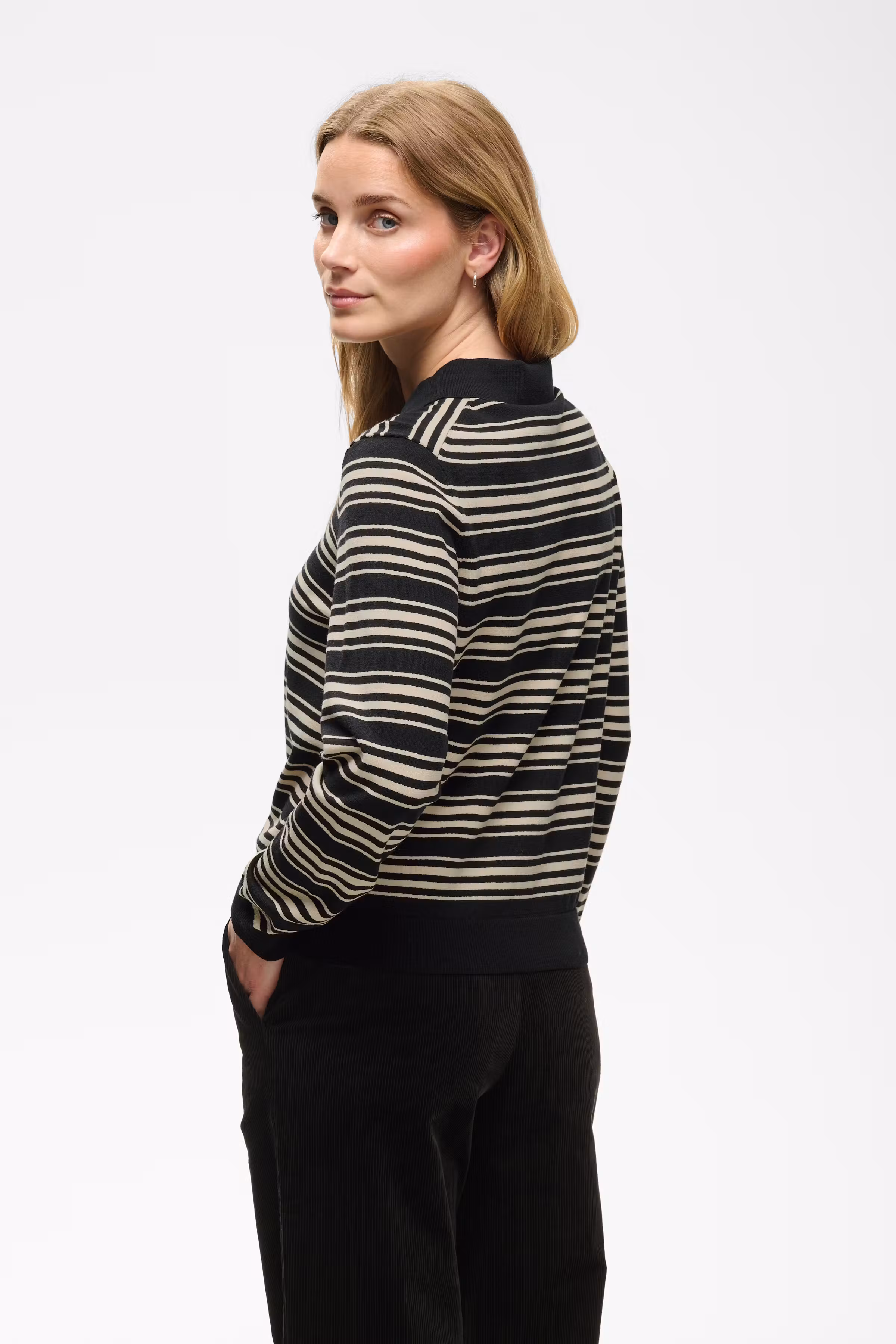 ChannanPW Pullover LOOKBOOK BACK 30310838-305357