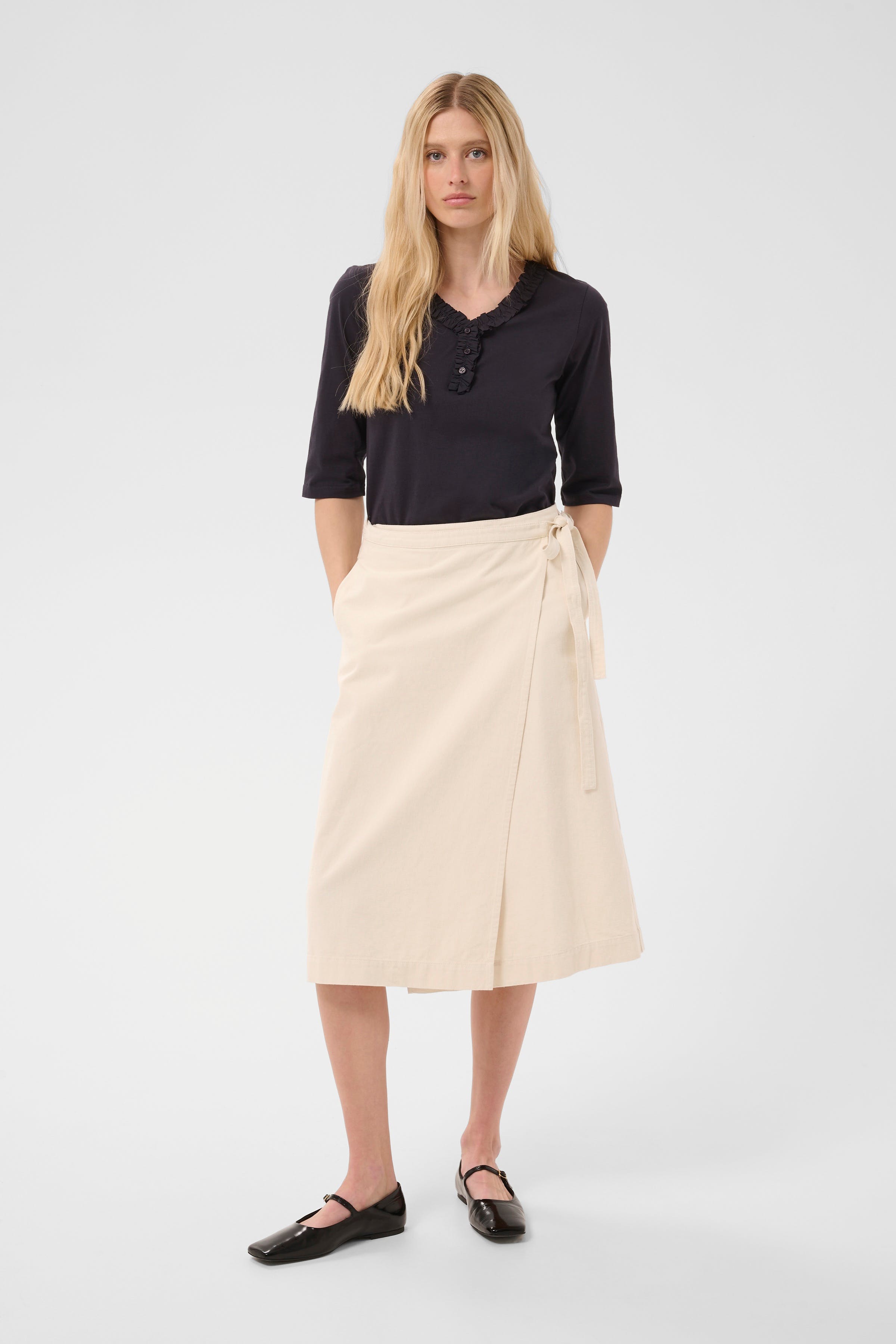 DaryaPW Skirt LOOKBOOK FRONT 30310673-120304
