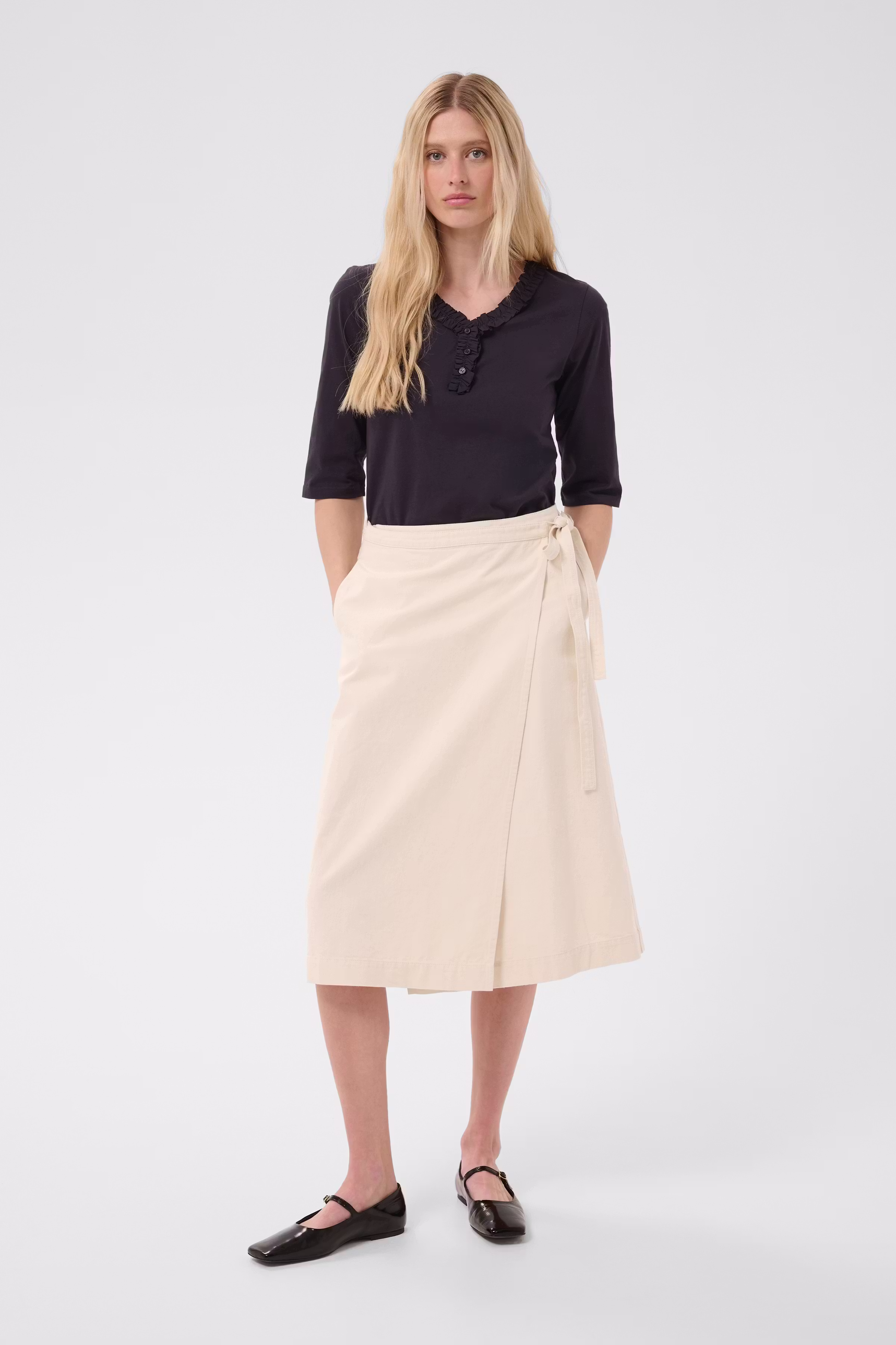 DaryaPW Skirt LOOKBOOK FRONT 30310673-120304