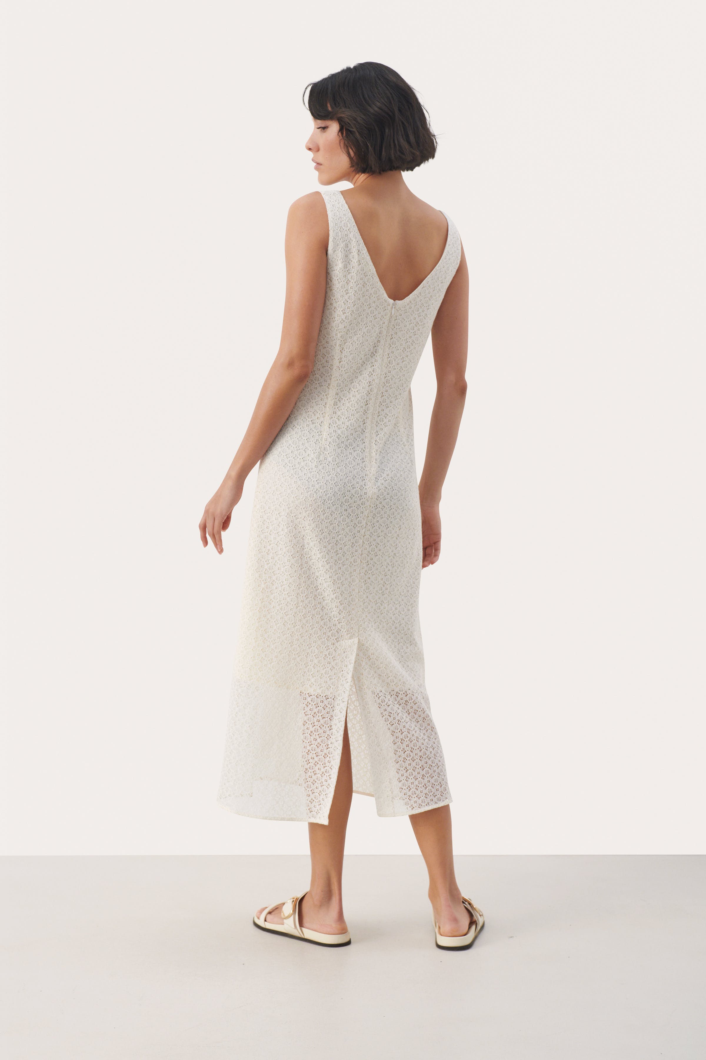 EveleenPW Lång spetsklänning LOOKBOOK BACK 30308487-114801