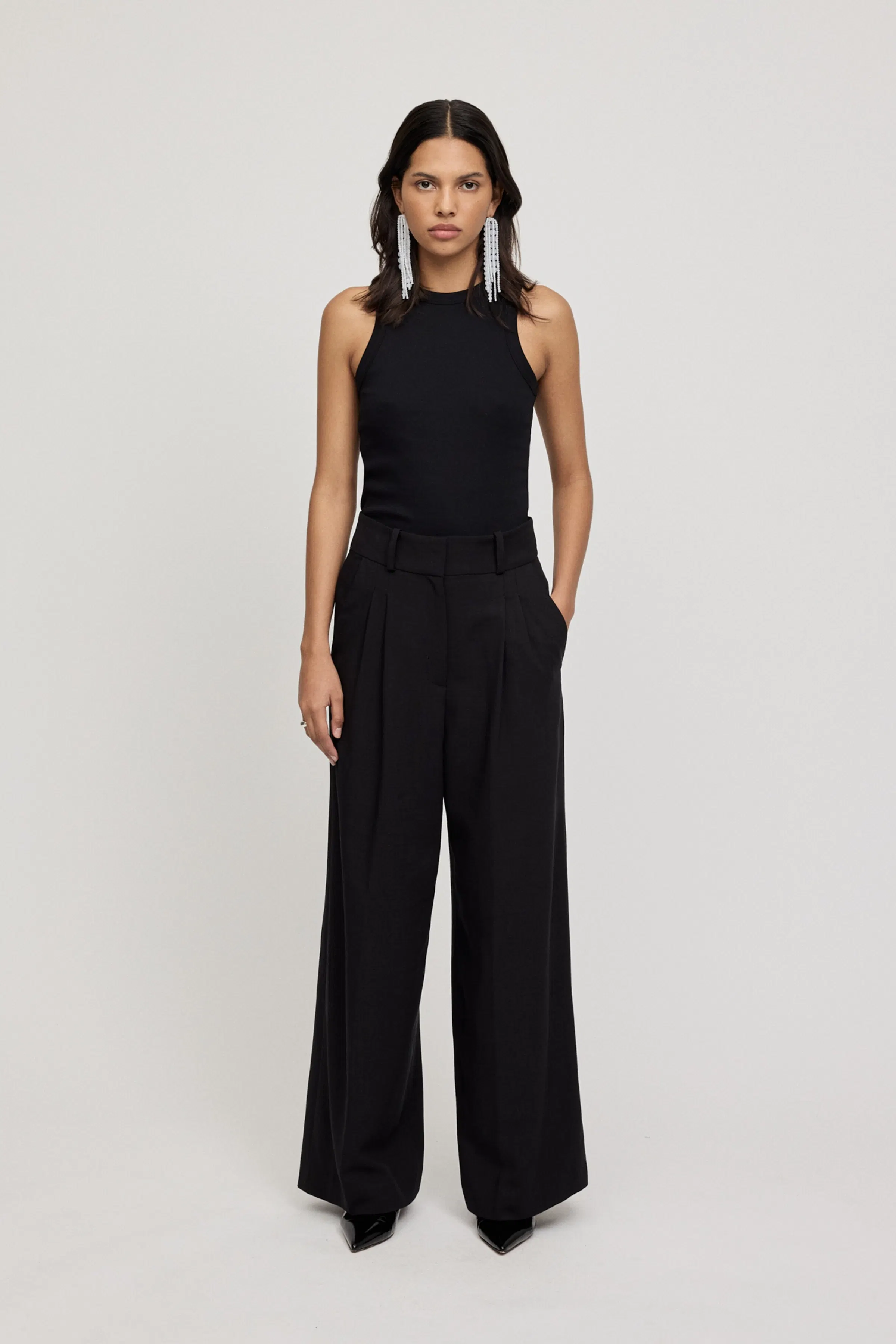 PRESCILLIA Trousers LOOKBOOK FRONT 30600616-BK999