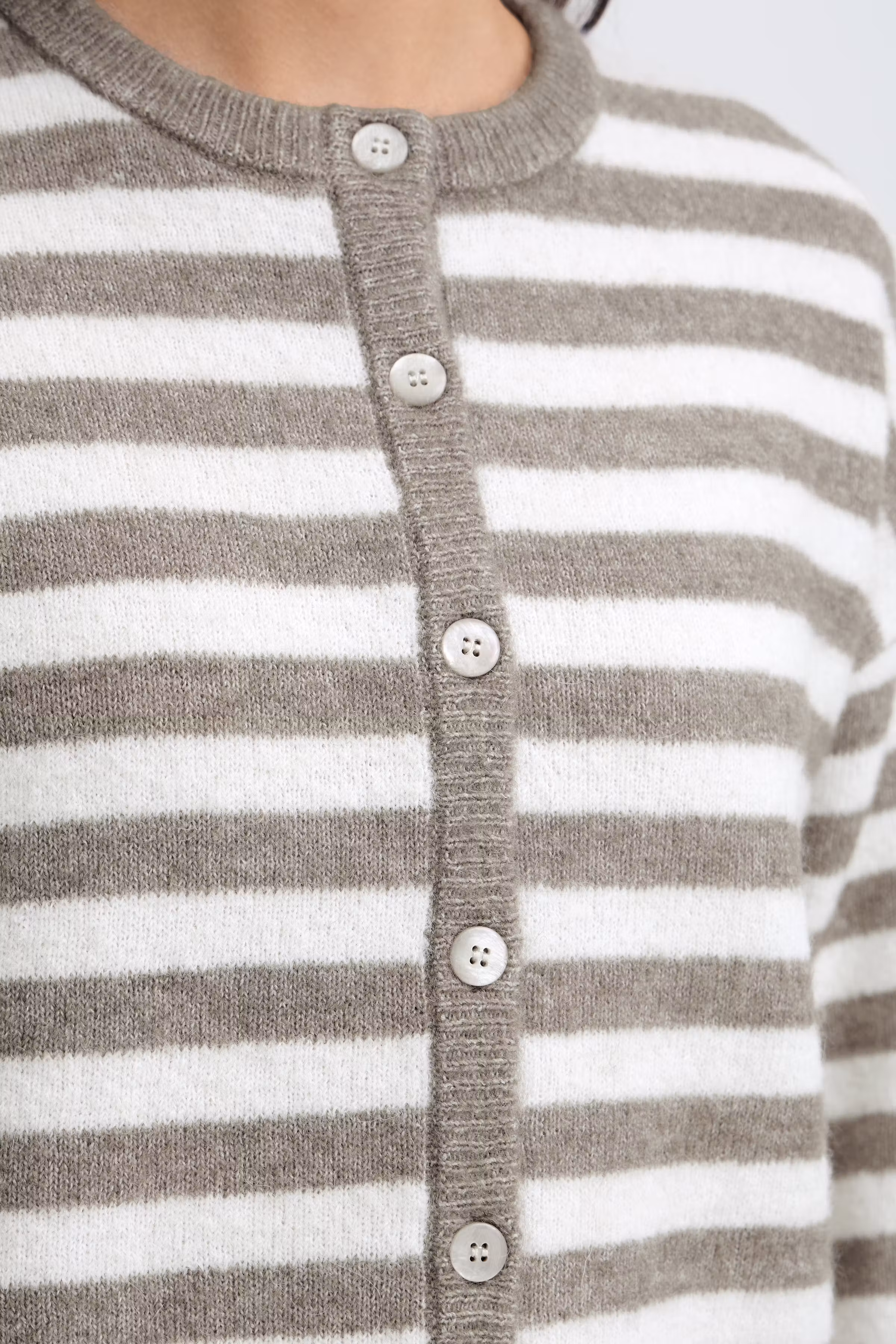 FRIDAA Cardigan LOOKBOOK DETAIL 20618350-900012738