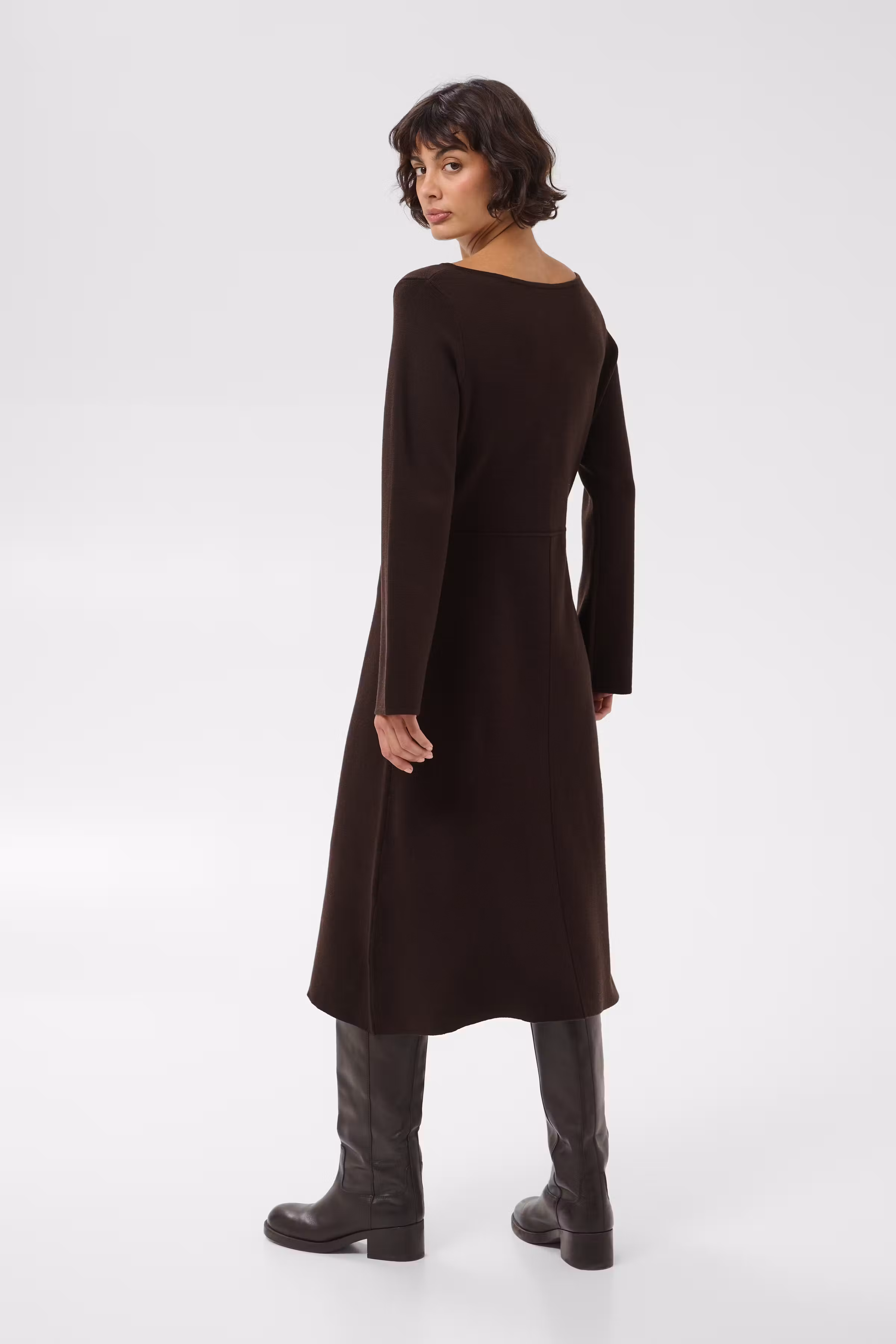 CeliiahPW LOOKBOOK BACK 30311296-191106