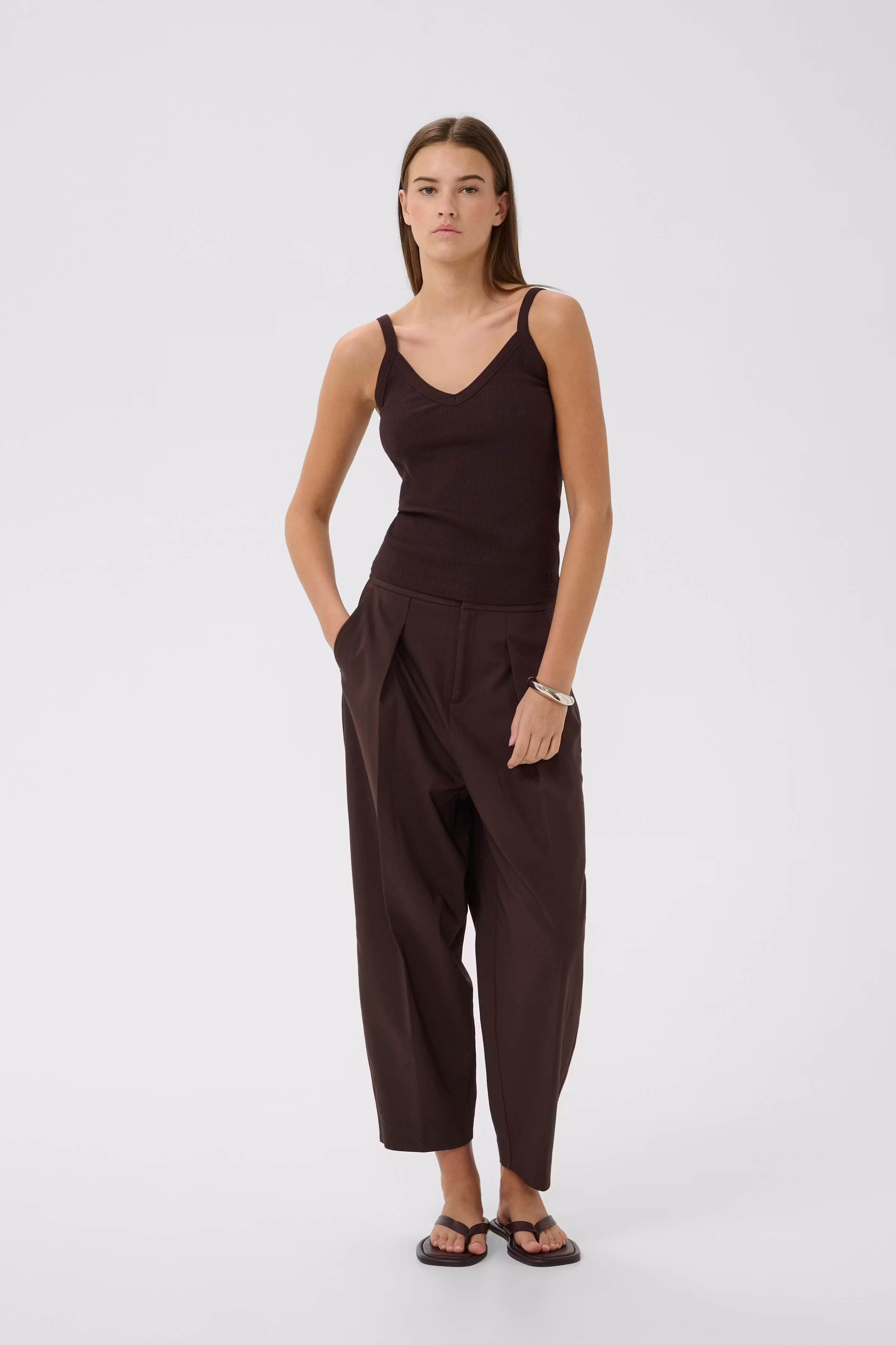 DagnaIW  V-Top LOOKBOOK FRONT 30109585-190915