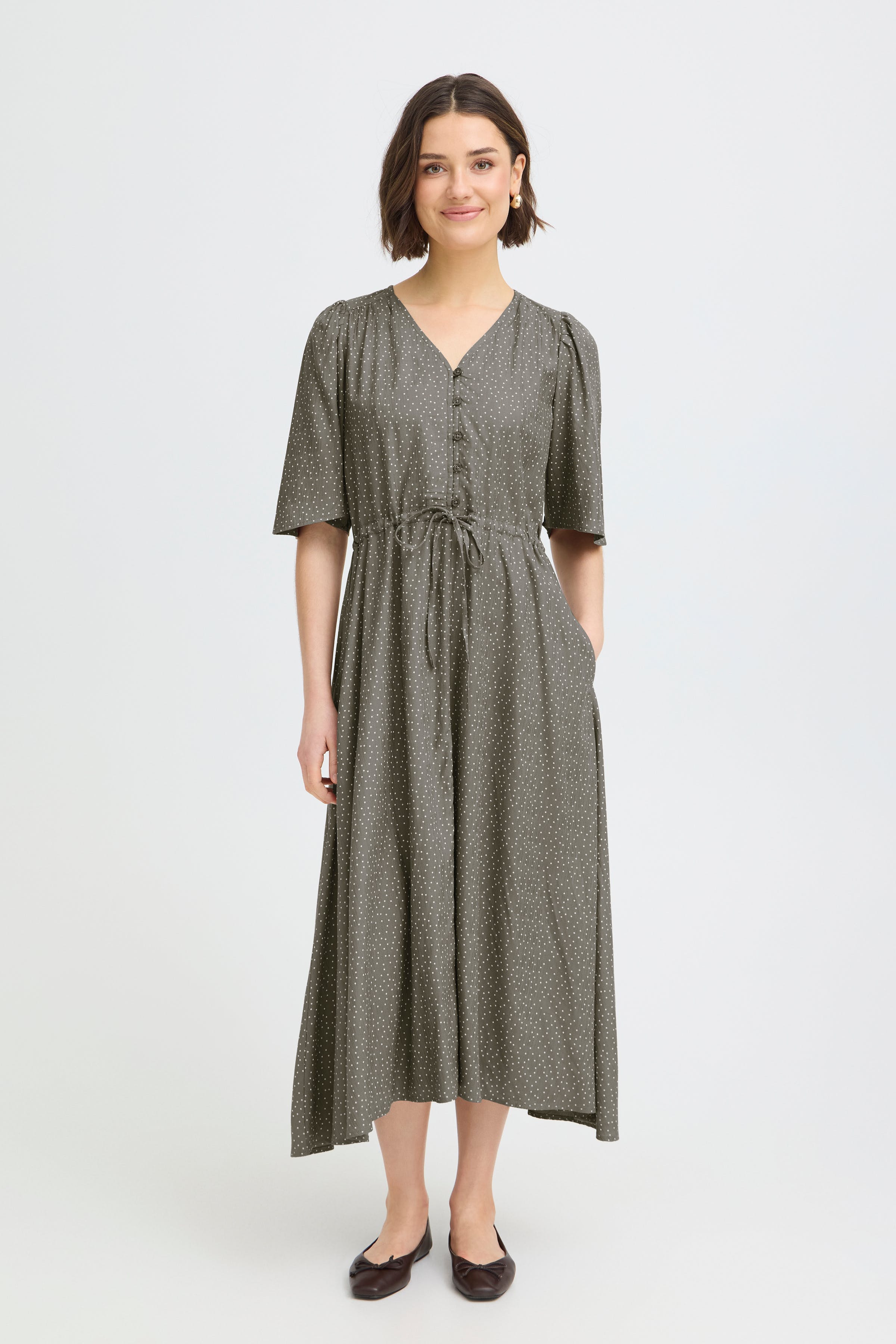 FRLAYA Klänning LOOKBOOK FRONT 20617671-900010614