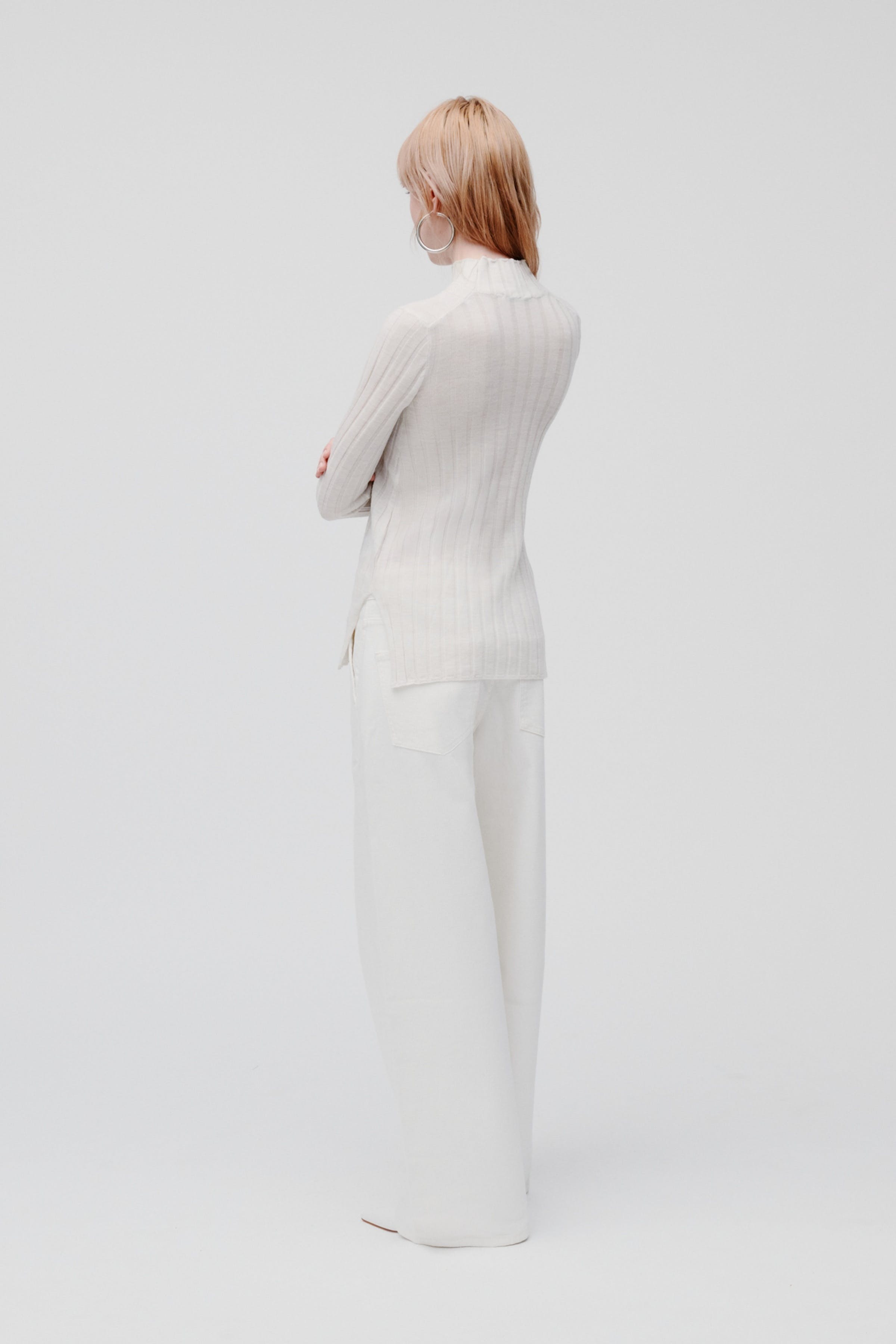 KACY Pullover LOOKBOOK BACK 30600382-WH008